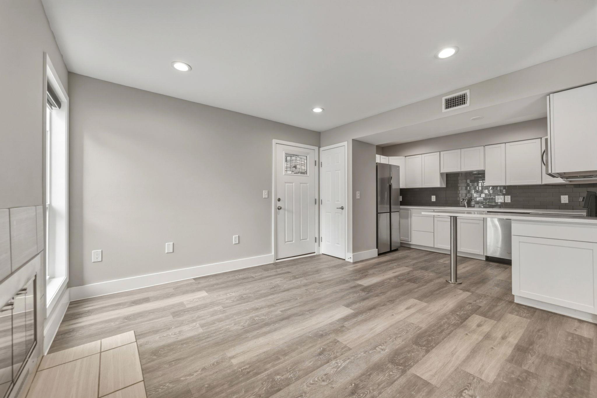 935 La Posada Dr # 144, Austin, TX 78752