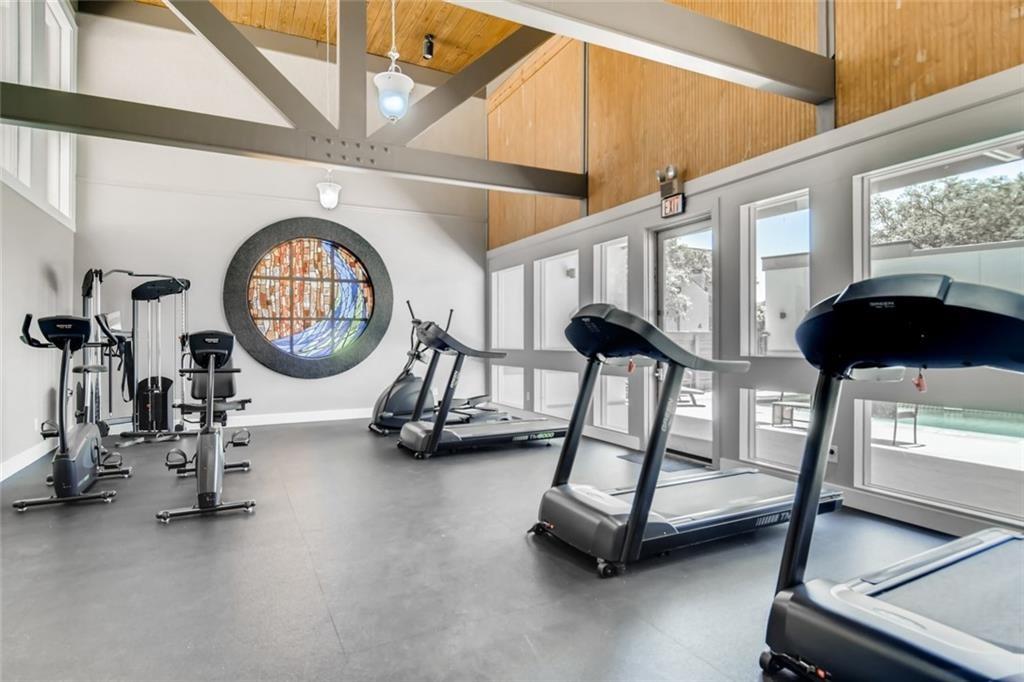 935 La Posada Dr # 144, Austin, TX 78752