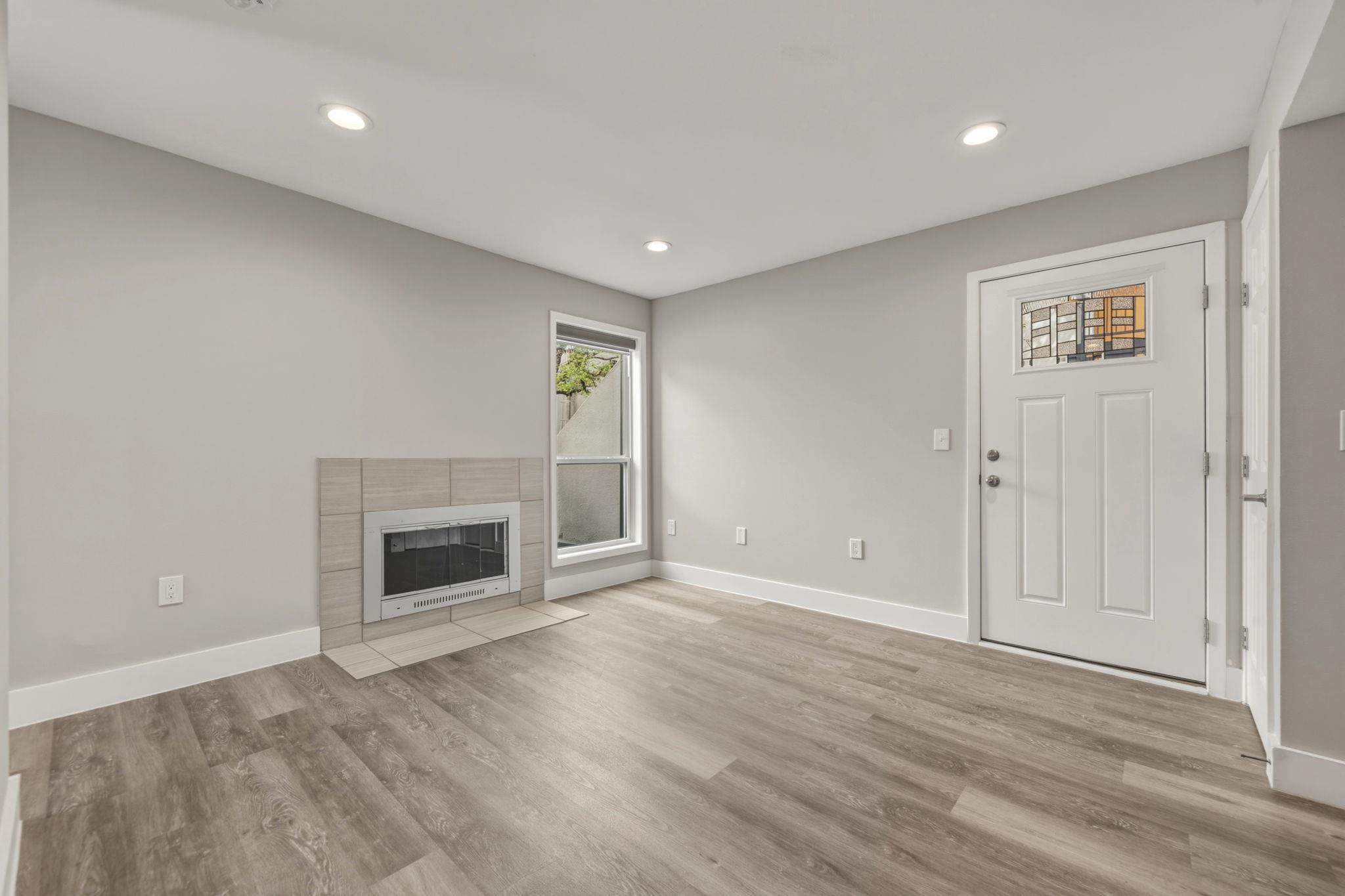 935 La Posada Dr # 144, Austin, TX 78752