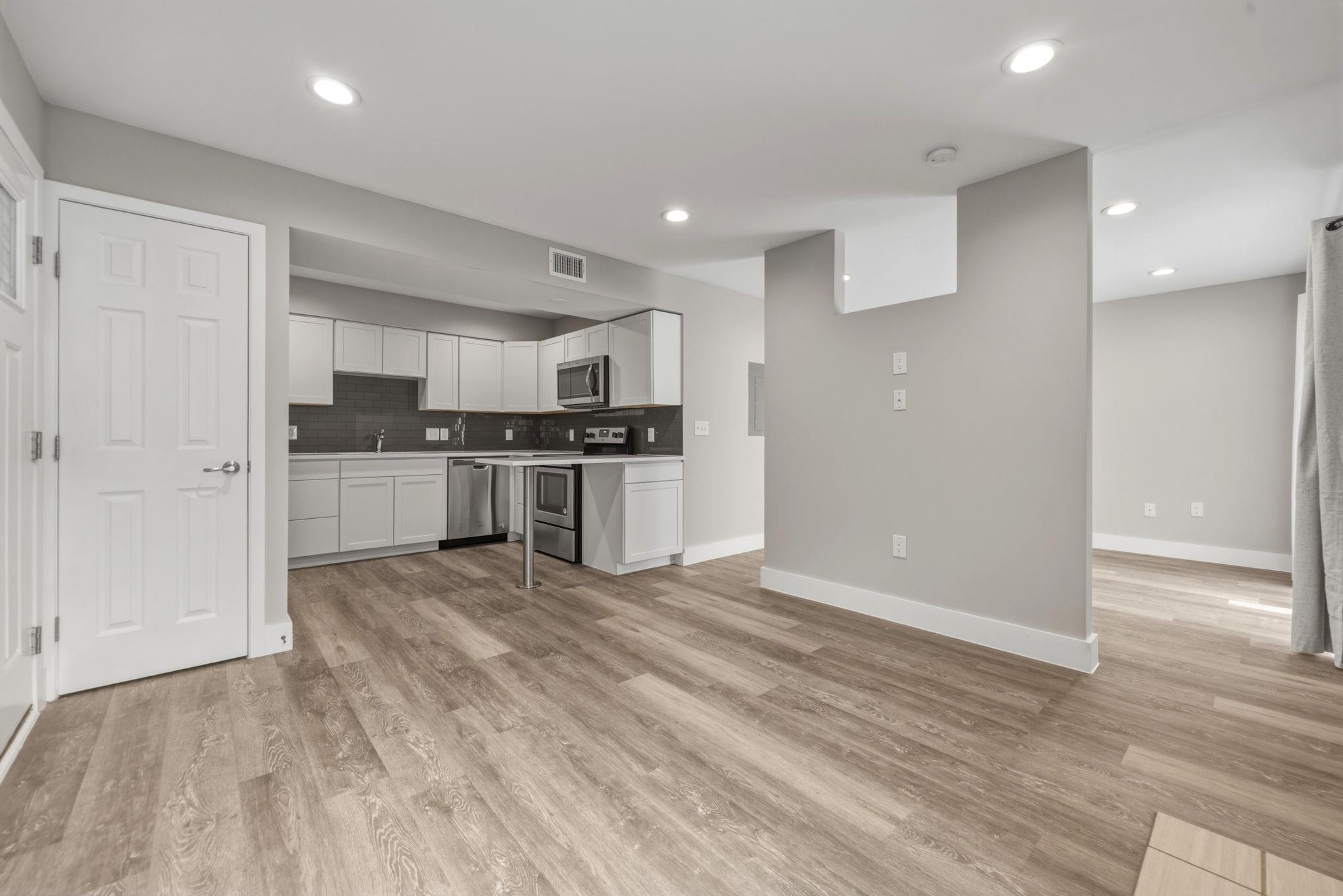 935 La Posada Dr # 144, Austin, TX 78752