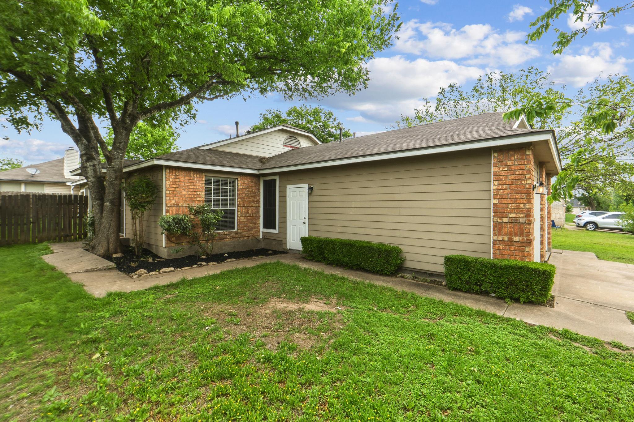 2302 Fuzz Fairway # A, Austin, TX 78728