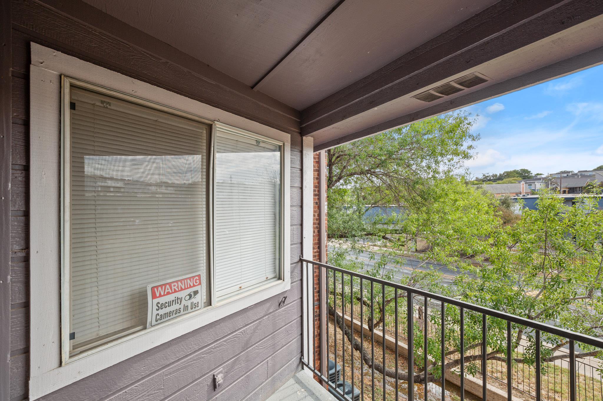 1840 Burton Dr # 174, Austin, TX 78741