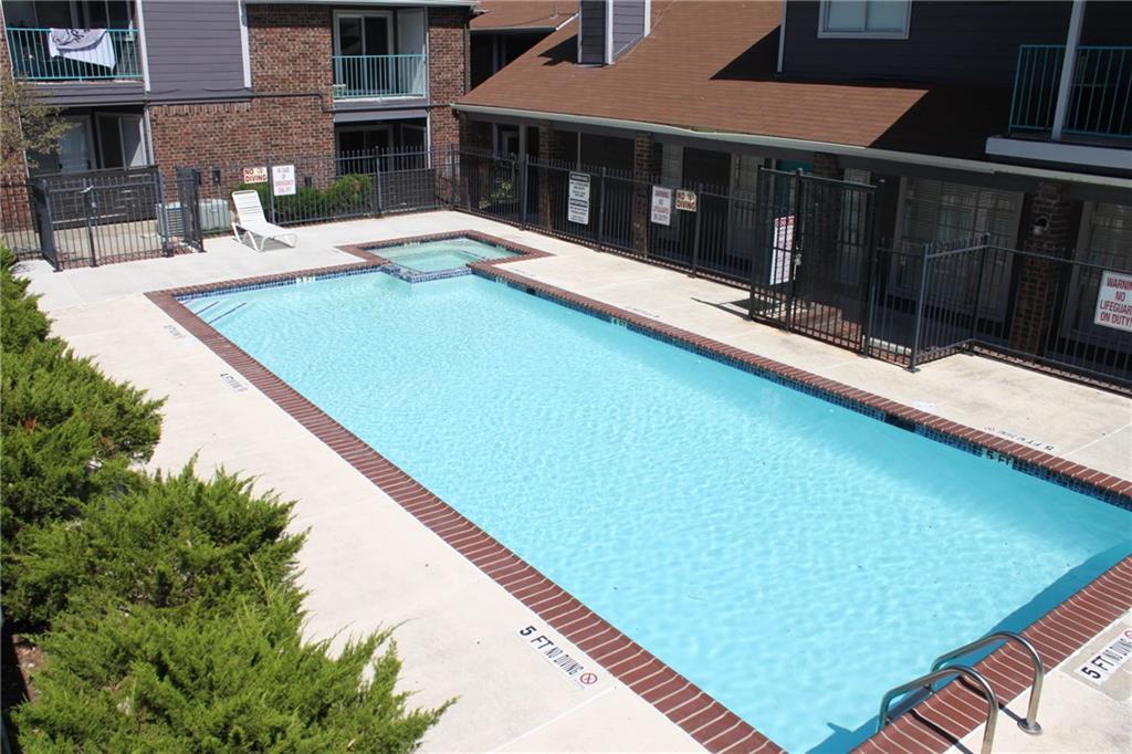 1840 Burton Dr # 174, Austin, TX 78741