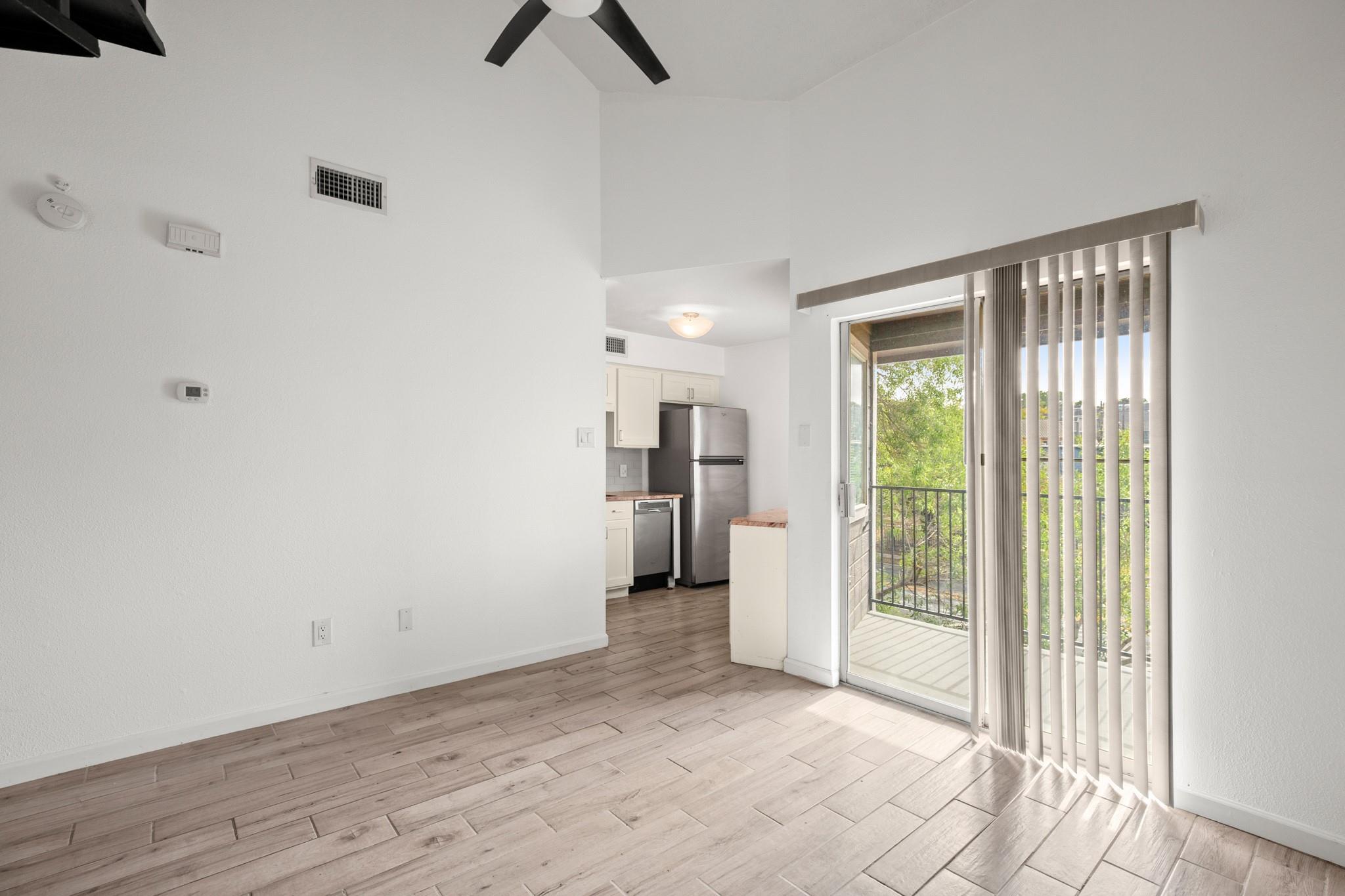 1840 Burton Dr # 174, Austin, TX 78741