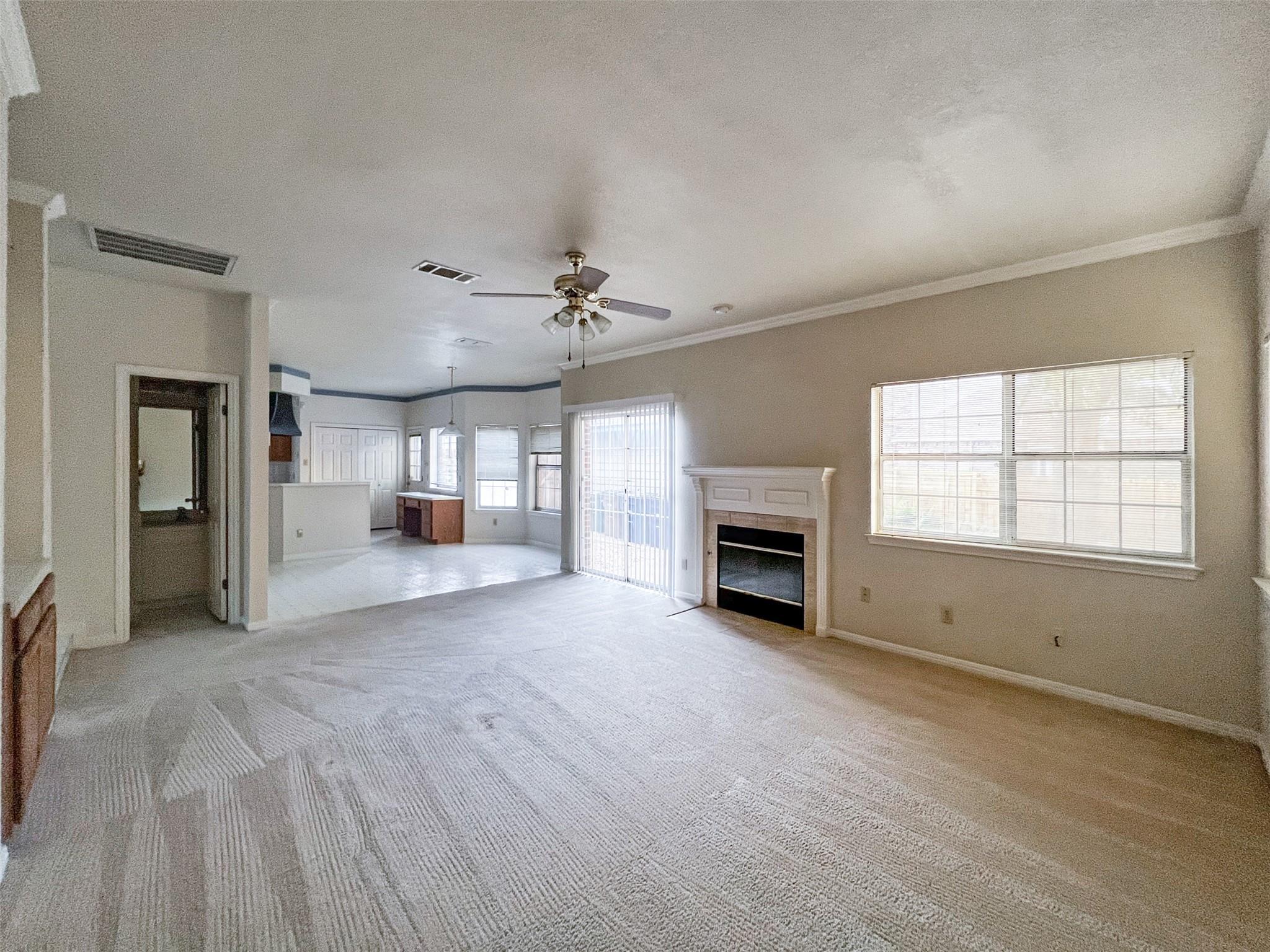 6204 Old Harbor Ln, Austin, TX 78739