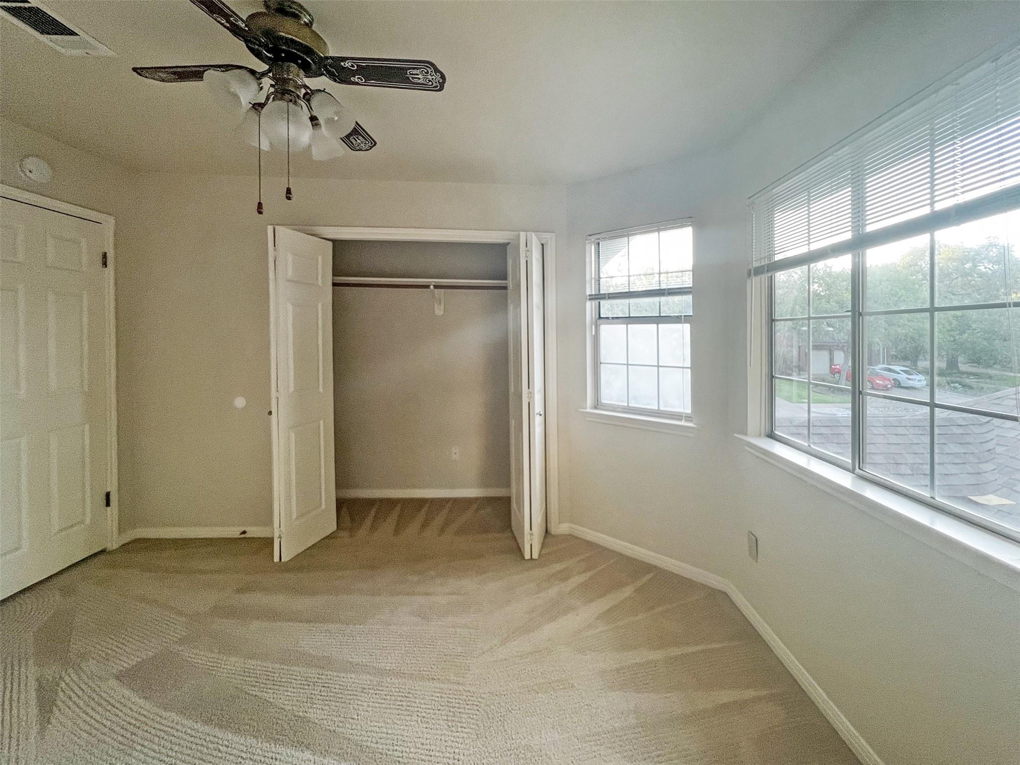 6204 Old Harbor Ln, Austin, TX 78739