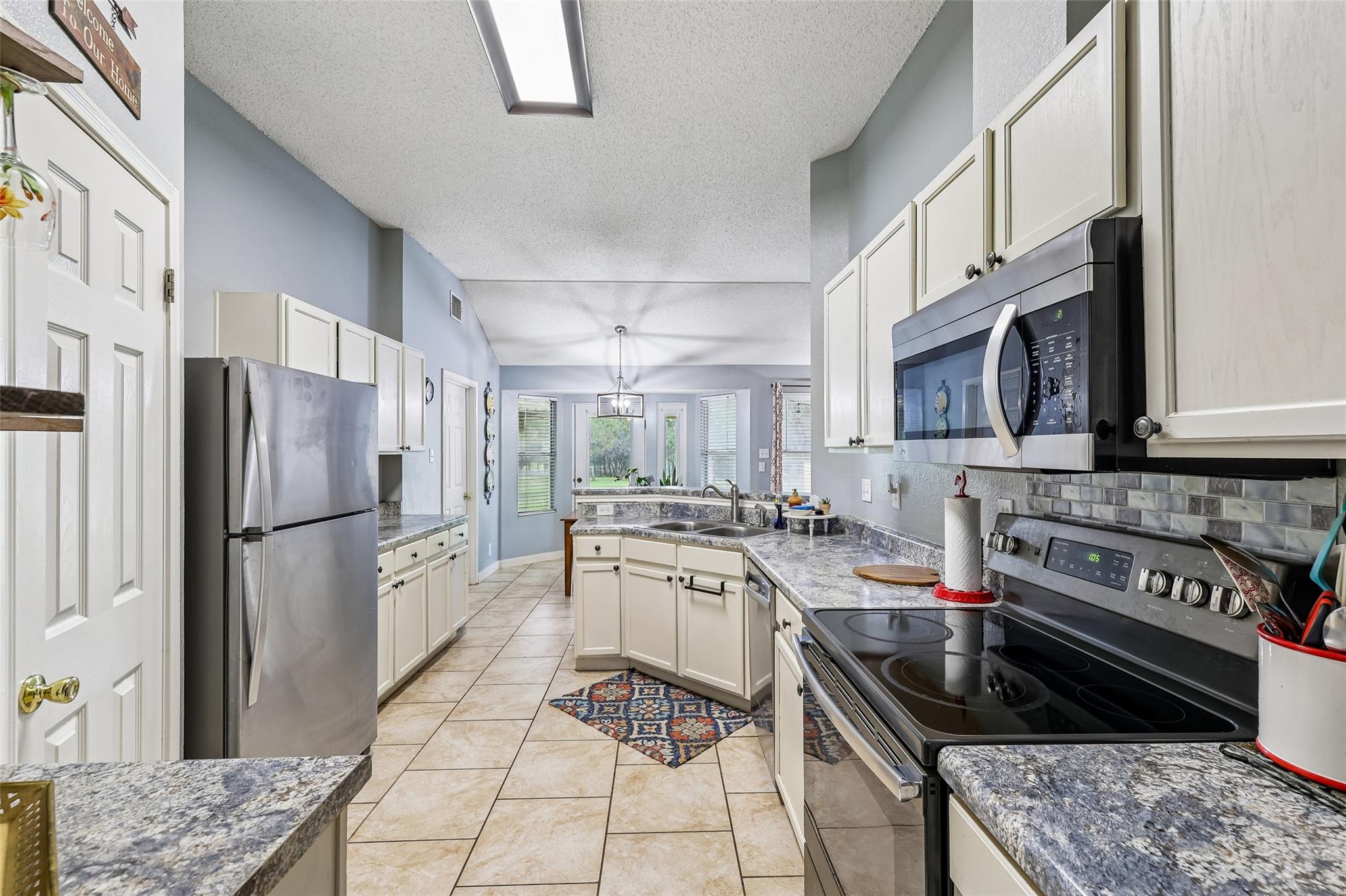 510 Maybrook Dr, Buda, TX 78610