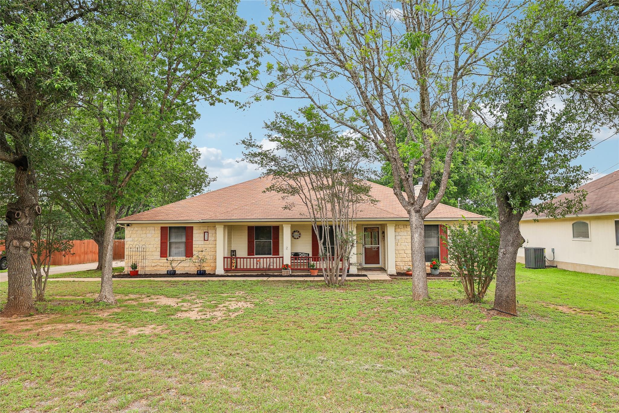 510 Maybrook Dr, Buda, TX 78610