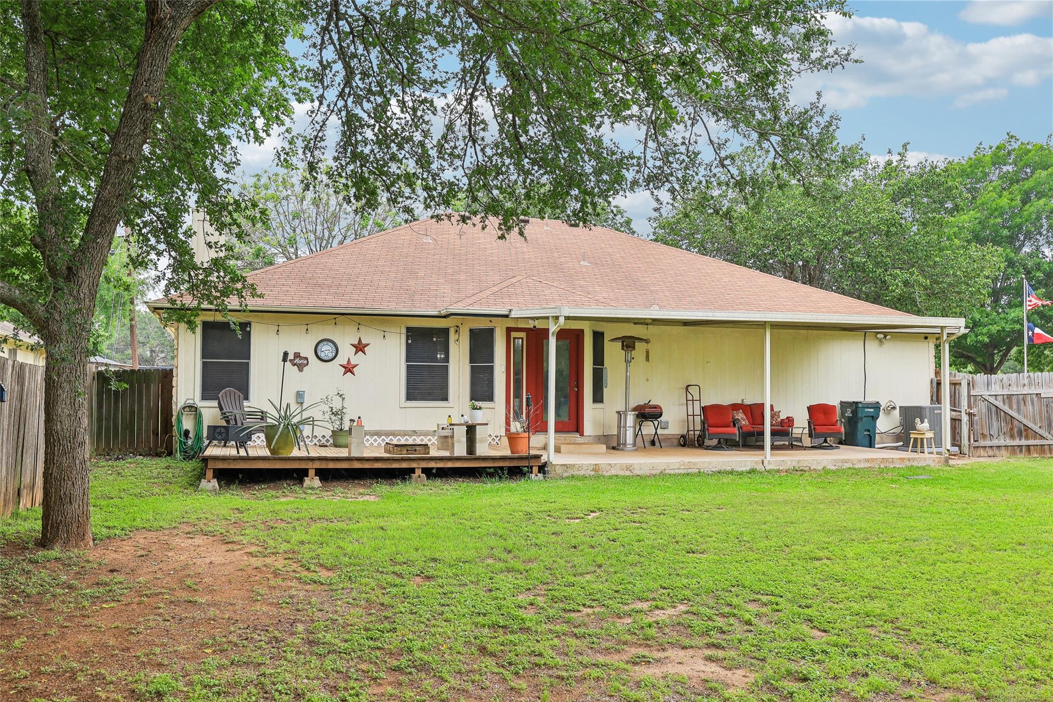 510 Maybrook Dr, Buda, TX 78610