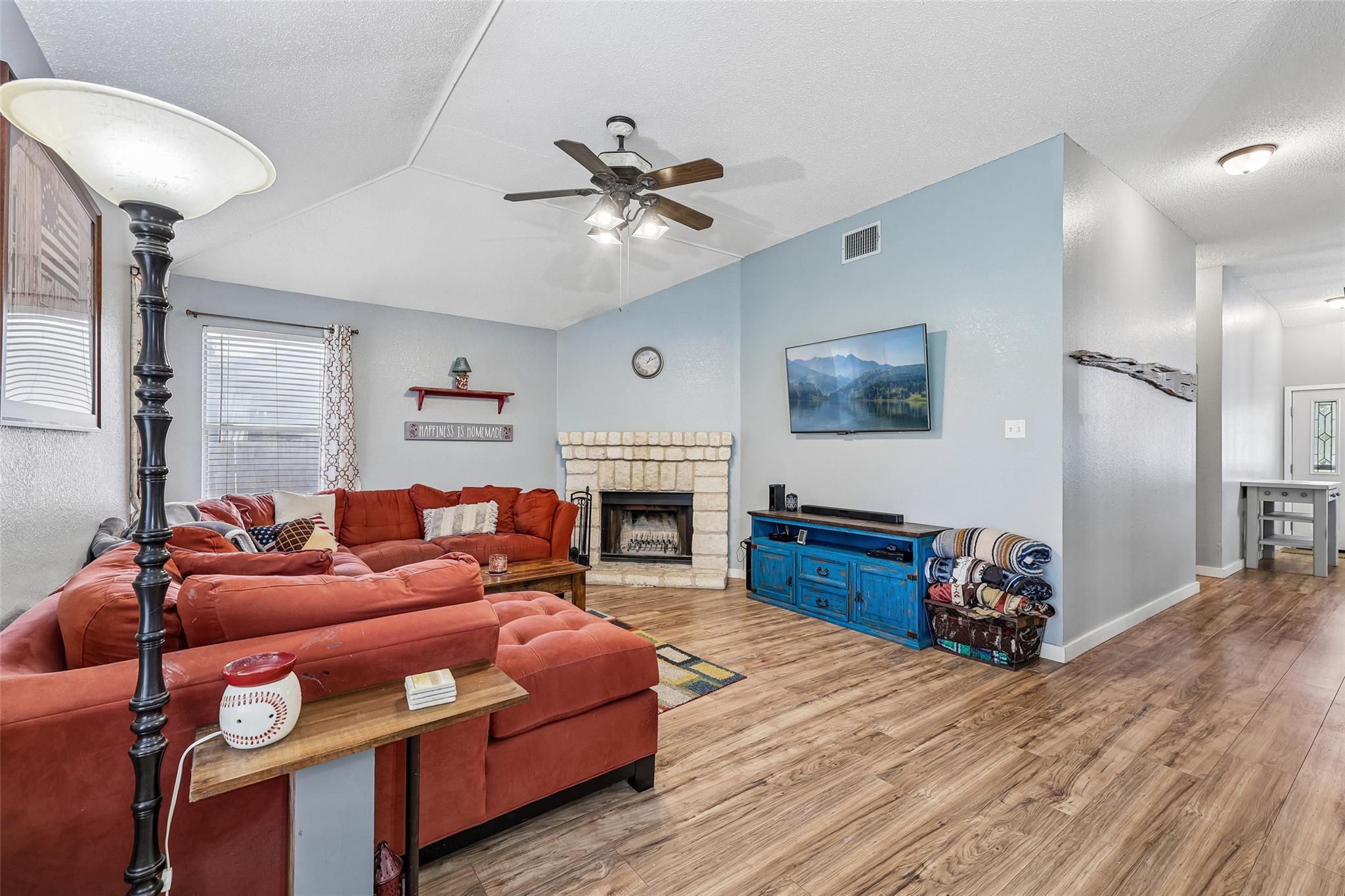 510 Maybrook Dr, Buda, TX 78610