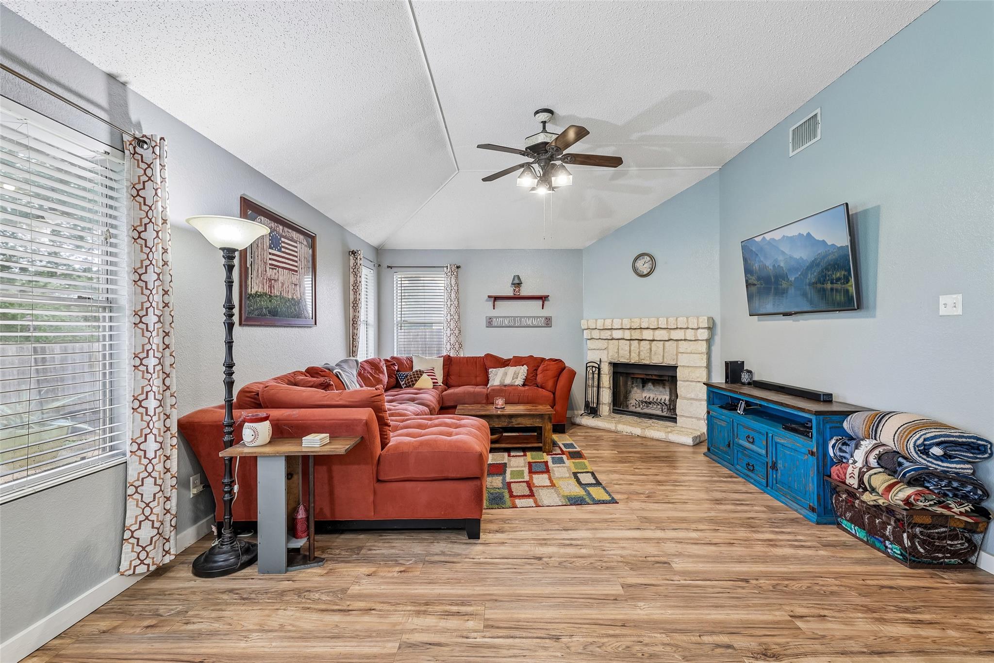 510 Maybrook Dr, Buda, TX 78610