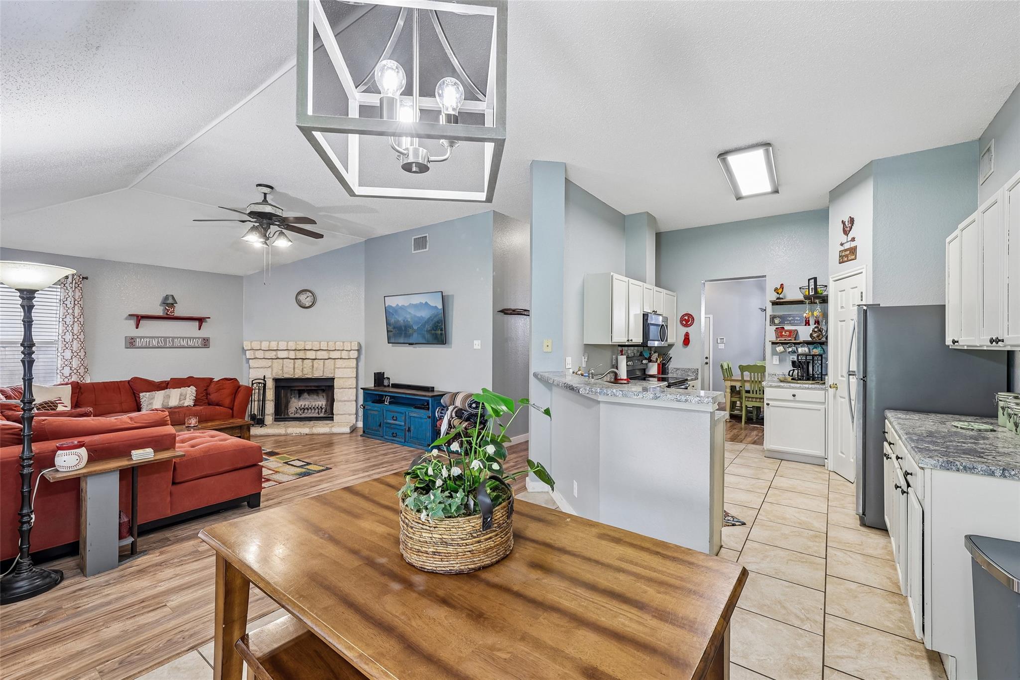 510 Maybrook Dr, Buda, TX 78610