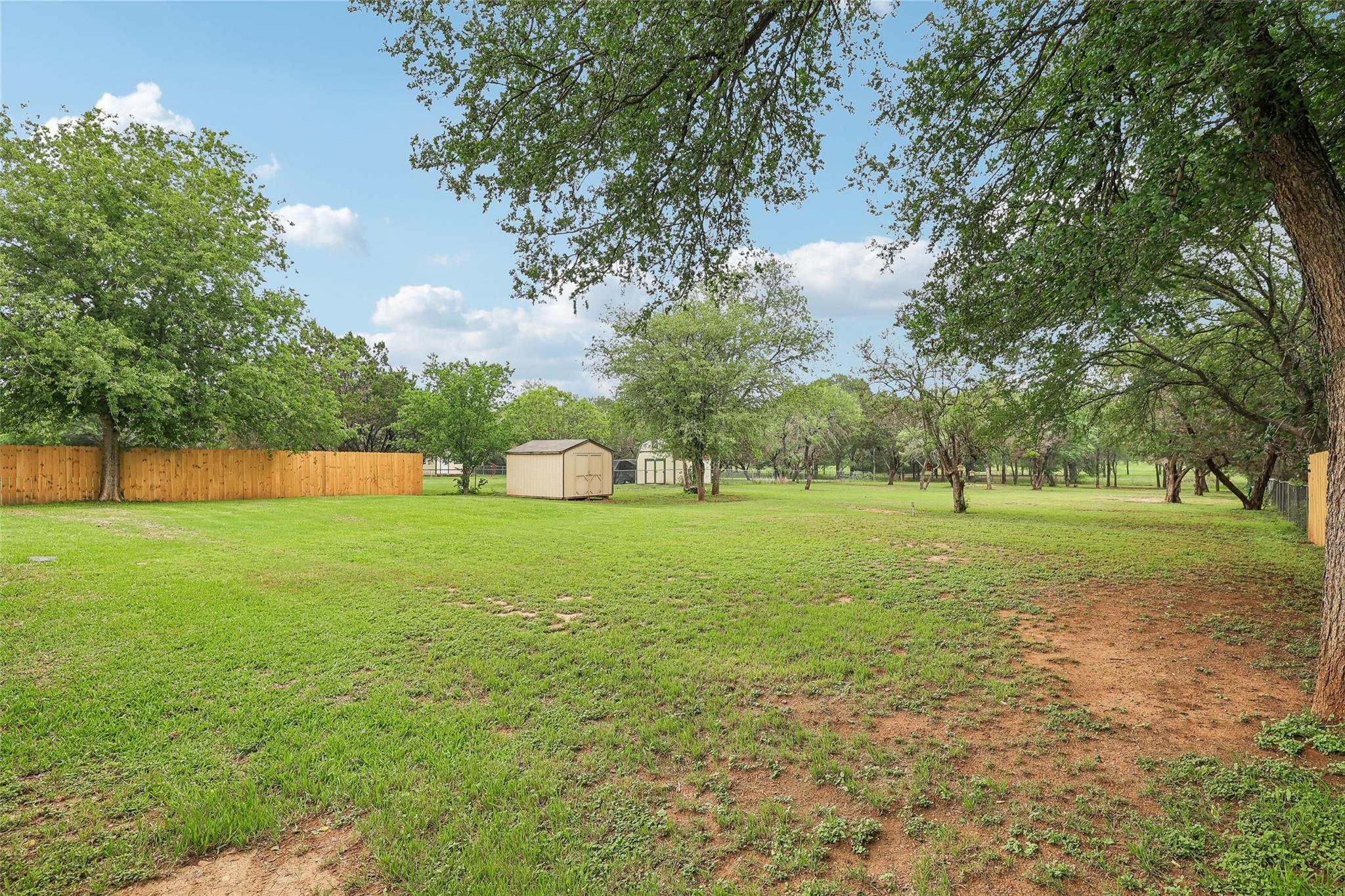 510 Maybrook Dr, Buda, TX 78610