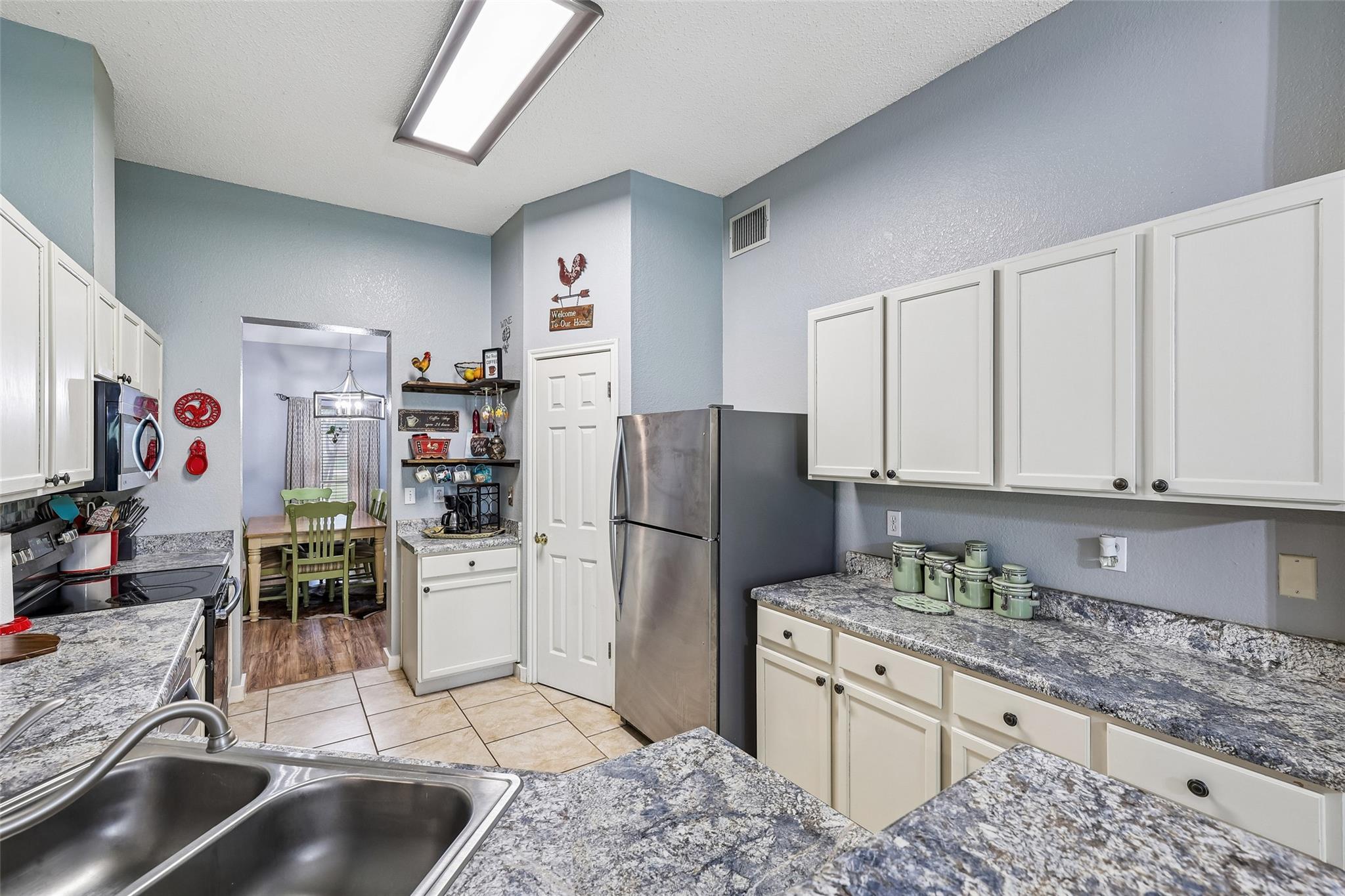 510 Maybrook Dr, Buda, TX 78610