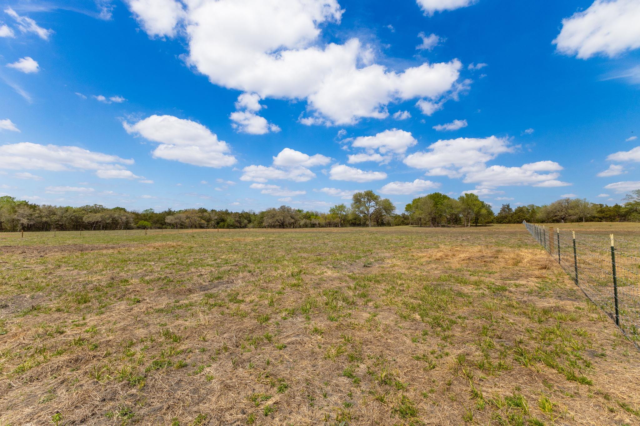 2112 (Tract #4) Baca Loop, Flatonia, TX 78941