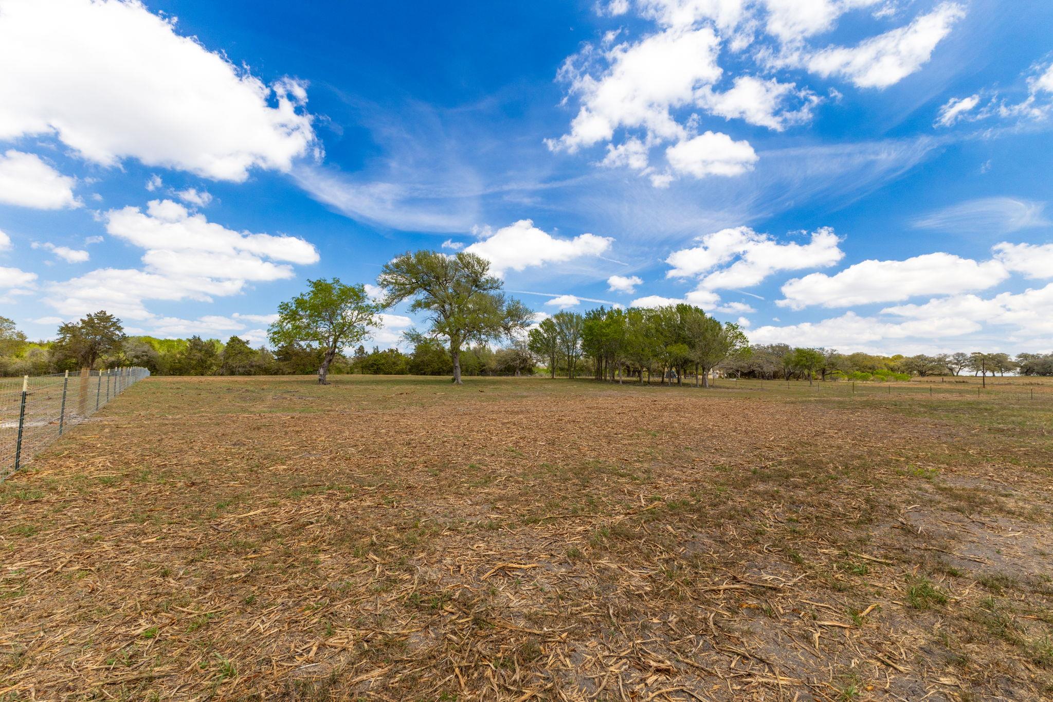 2112 (Tract #4) Baca Loop, Flatonia, TX 78941