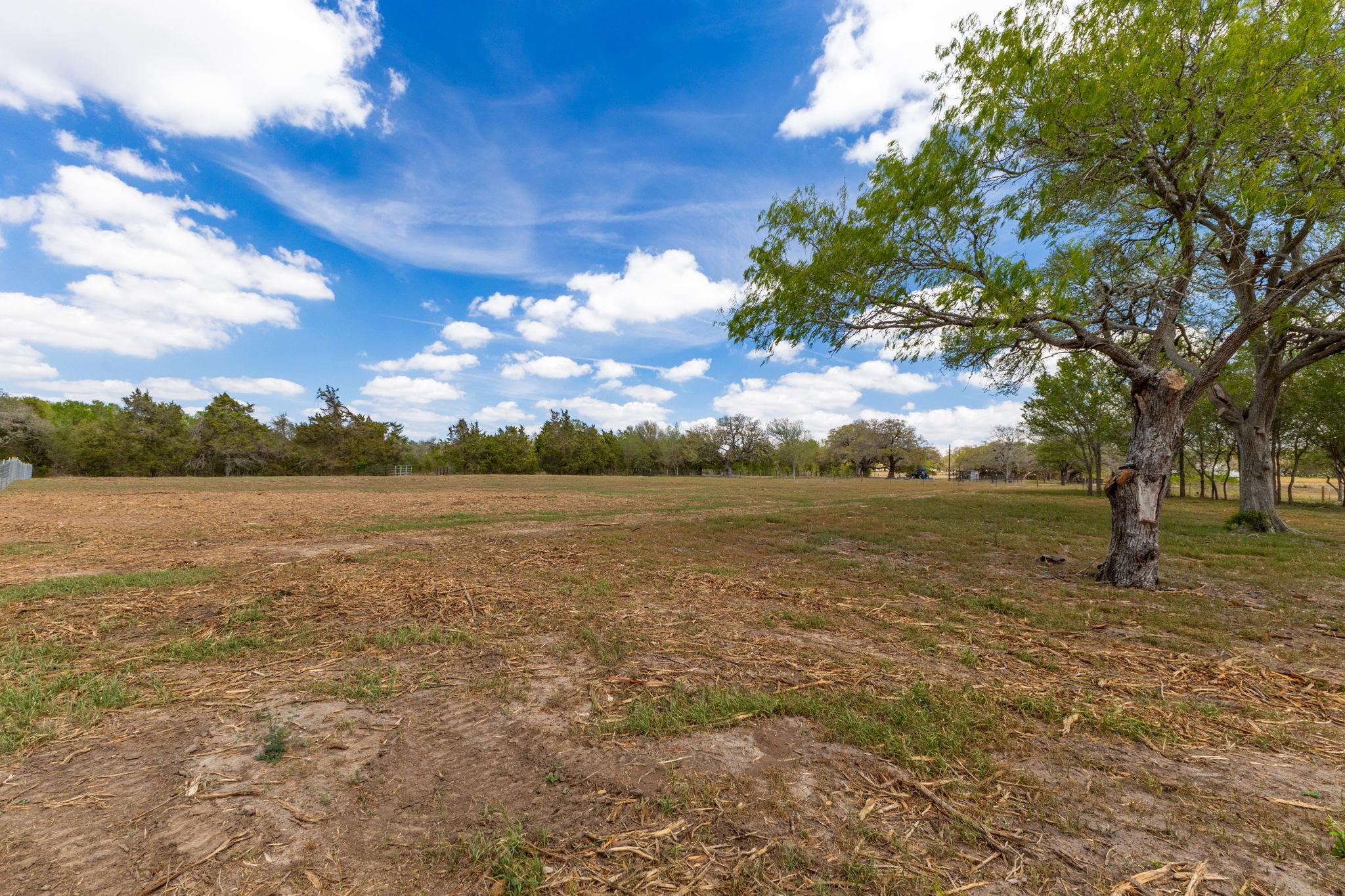 2112 (Tract #4) Baca Loop, Flatonia, TX 78941
