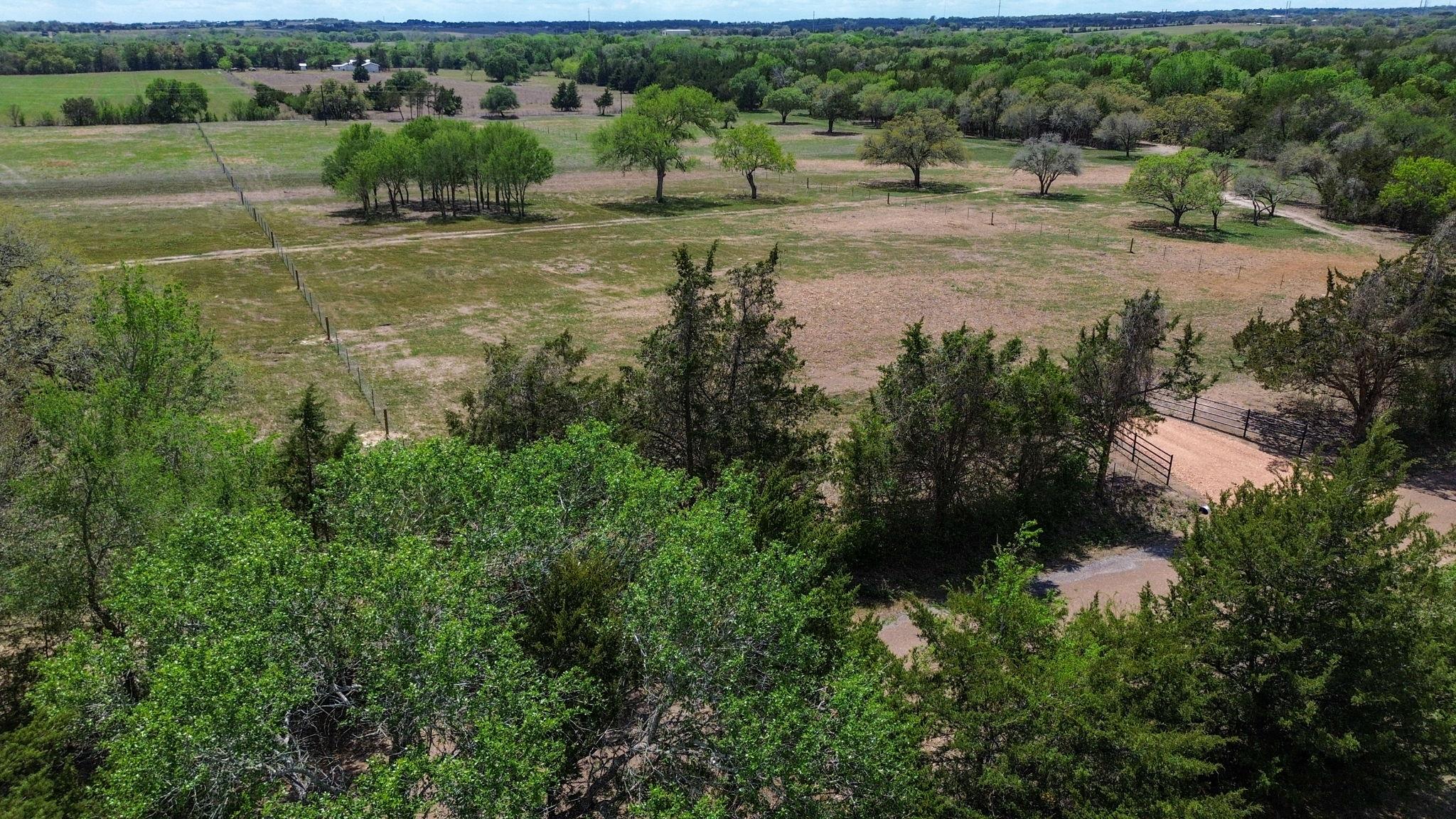 2112 (Tract #4) Baca Loop, Flatonia, TX 78941