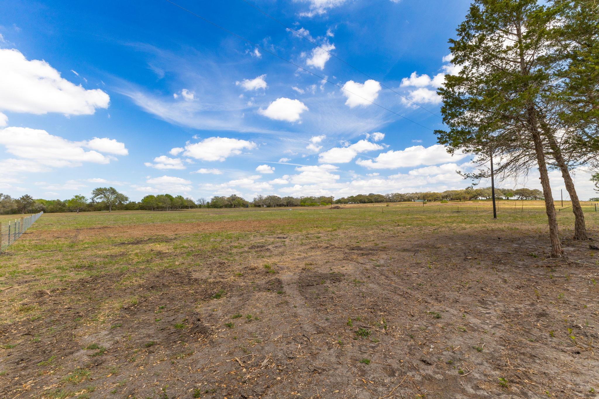 2112 (Tract #4) Baca Loop, Flatonia, TX 78941