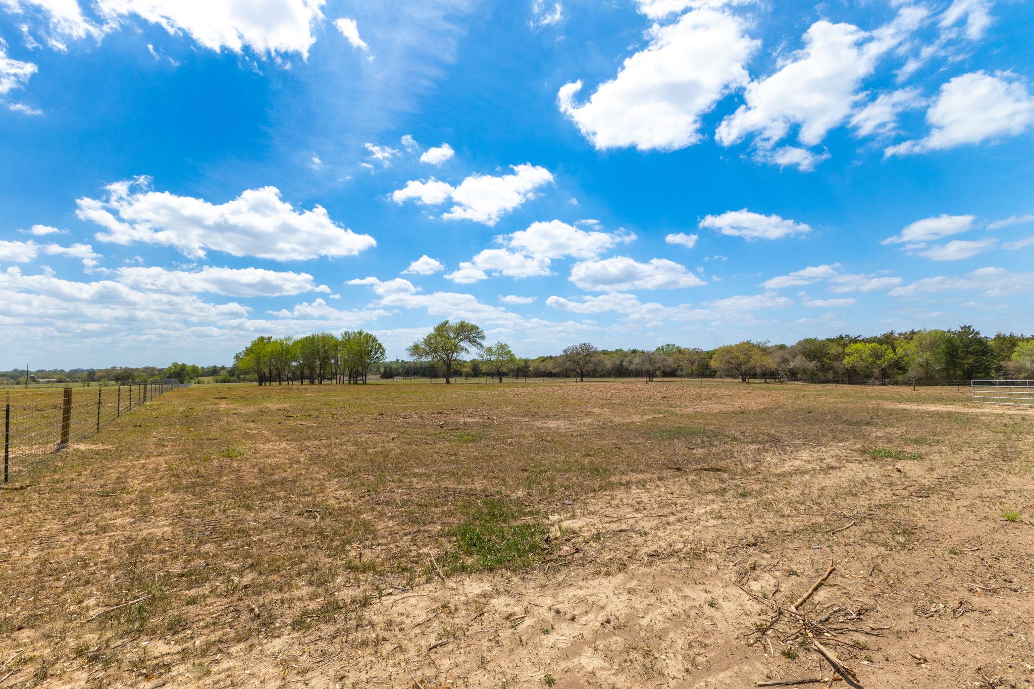 2112 (Tract #4) Baca Loop, Flatonia, TX 78941