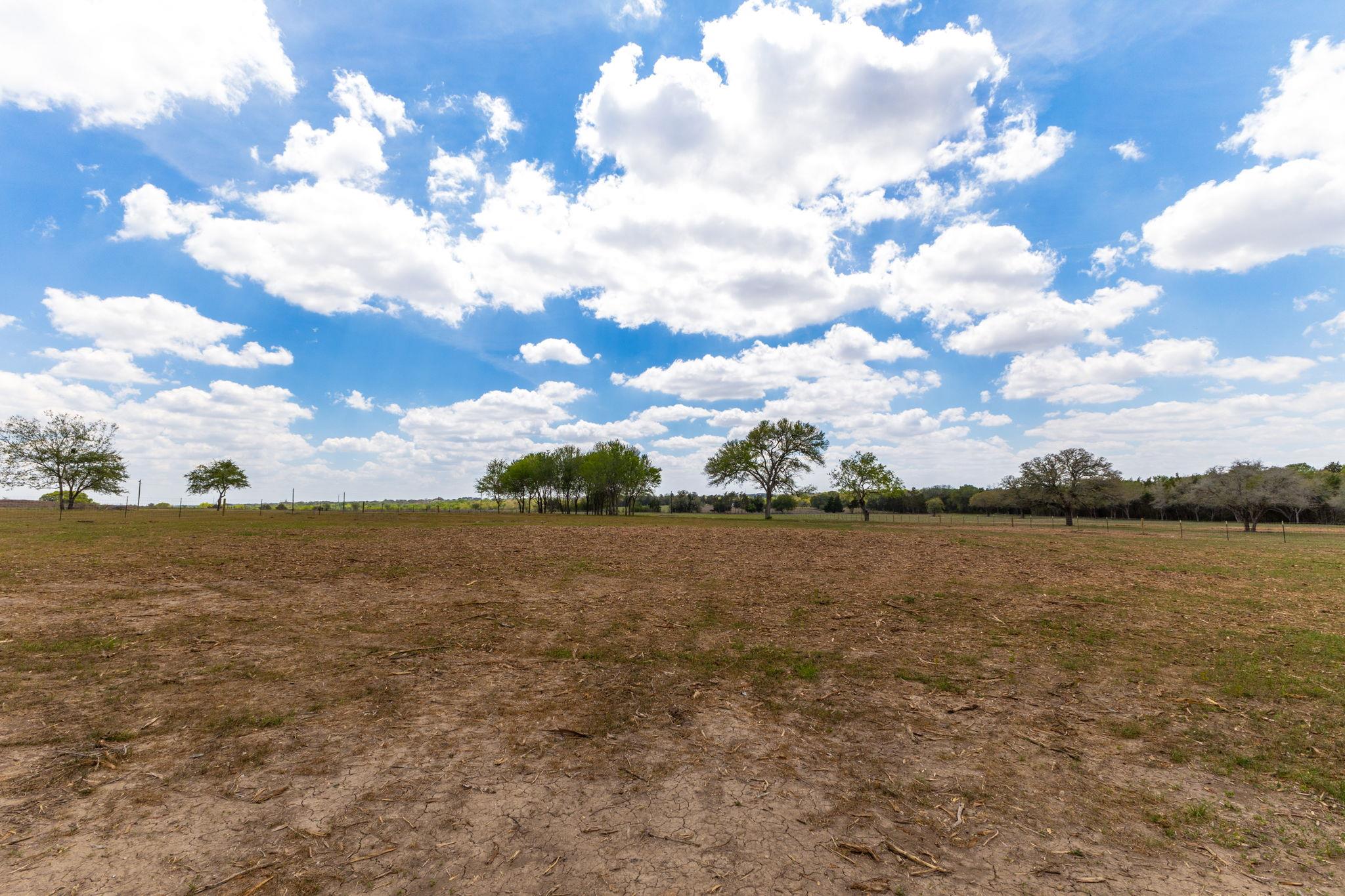 2112 (Tract #4) Baca Loop, Flatonia, TX 78941
