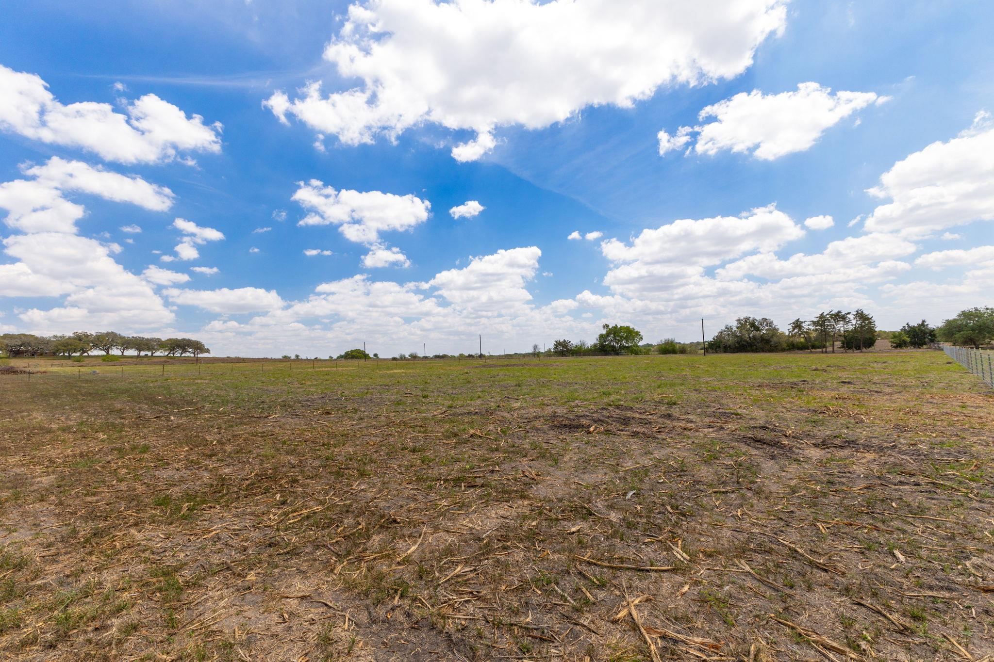 2112 (Tract #4) Baca Loop, Flatonia, TX 78941