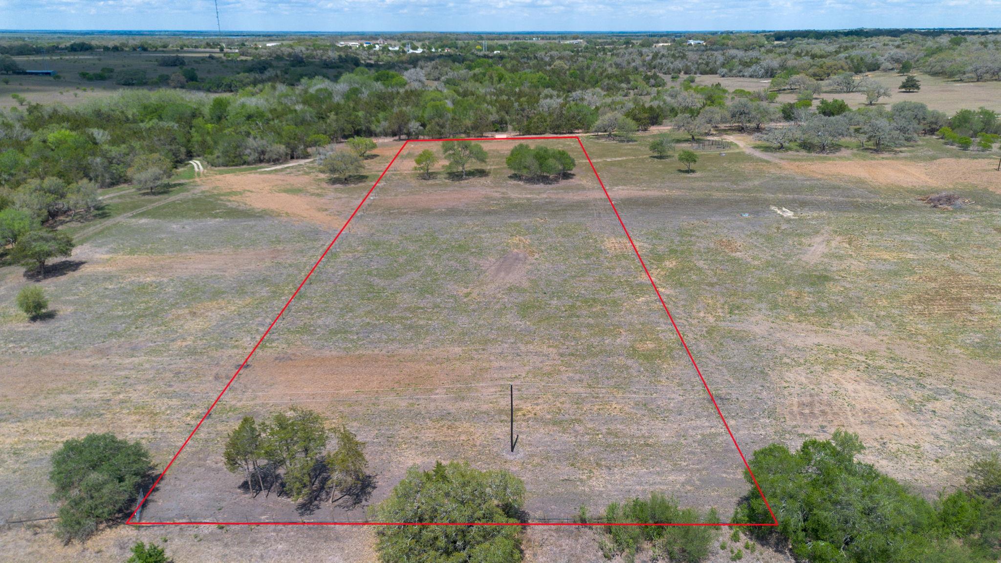 2112 (Tract #4) Baca Loop, Flatonia, TX 78941