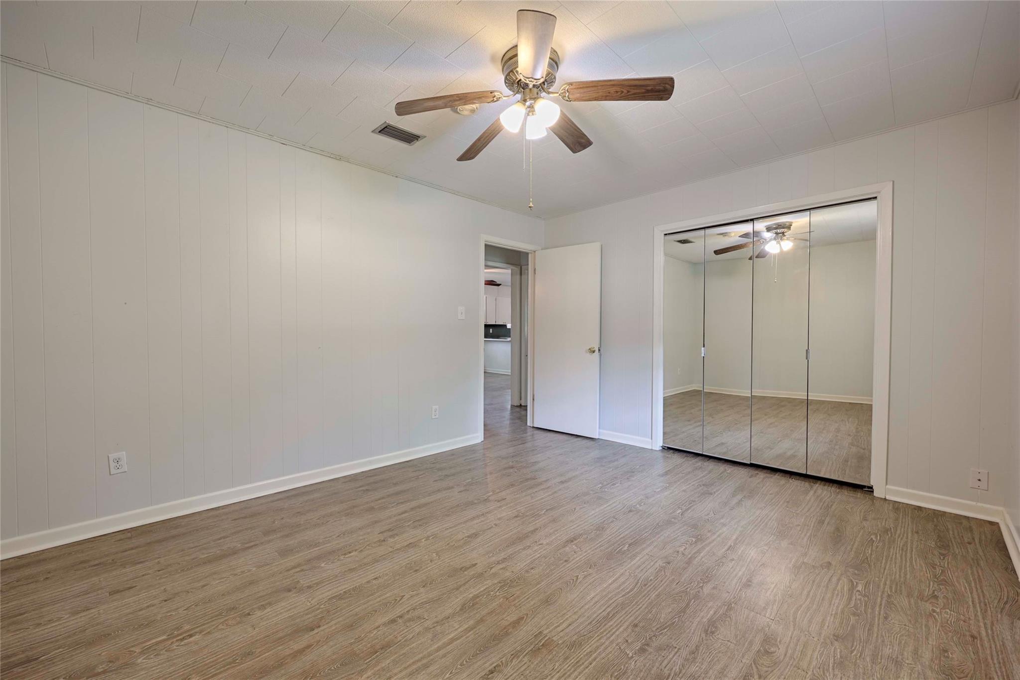 705 S La Grange St, Flatonia, TX 78941