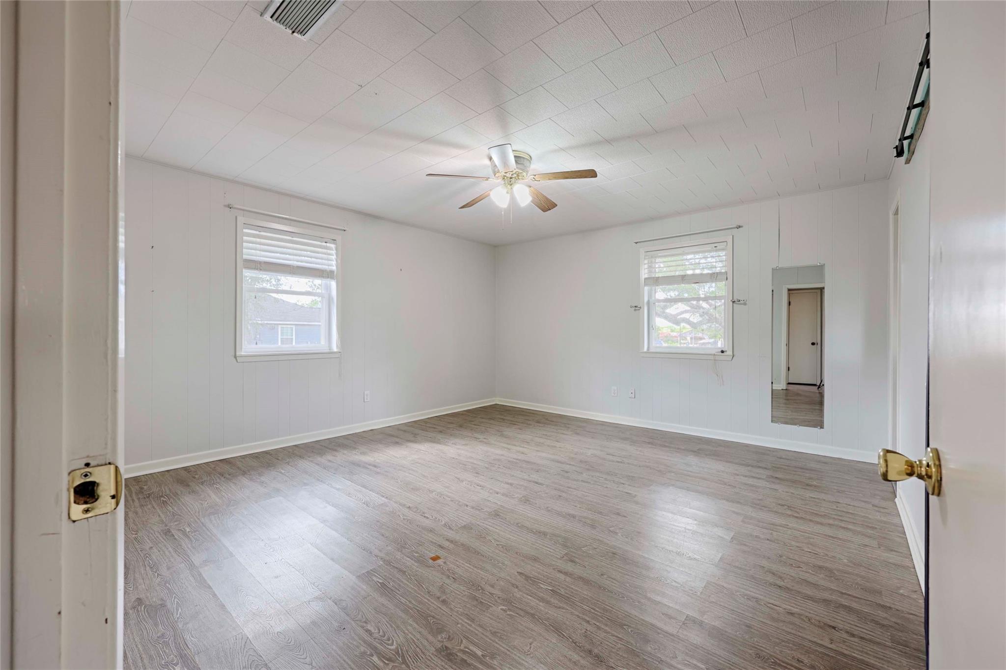 705 S La Grange St, Flatonia, TX 78941