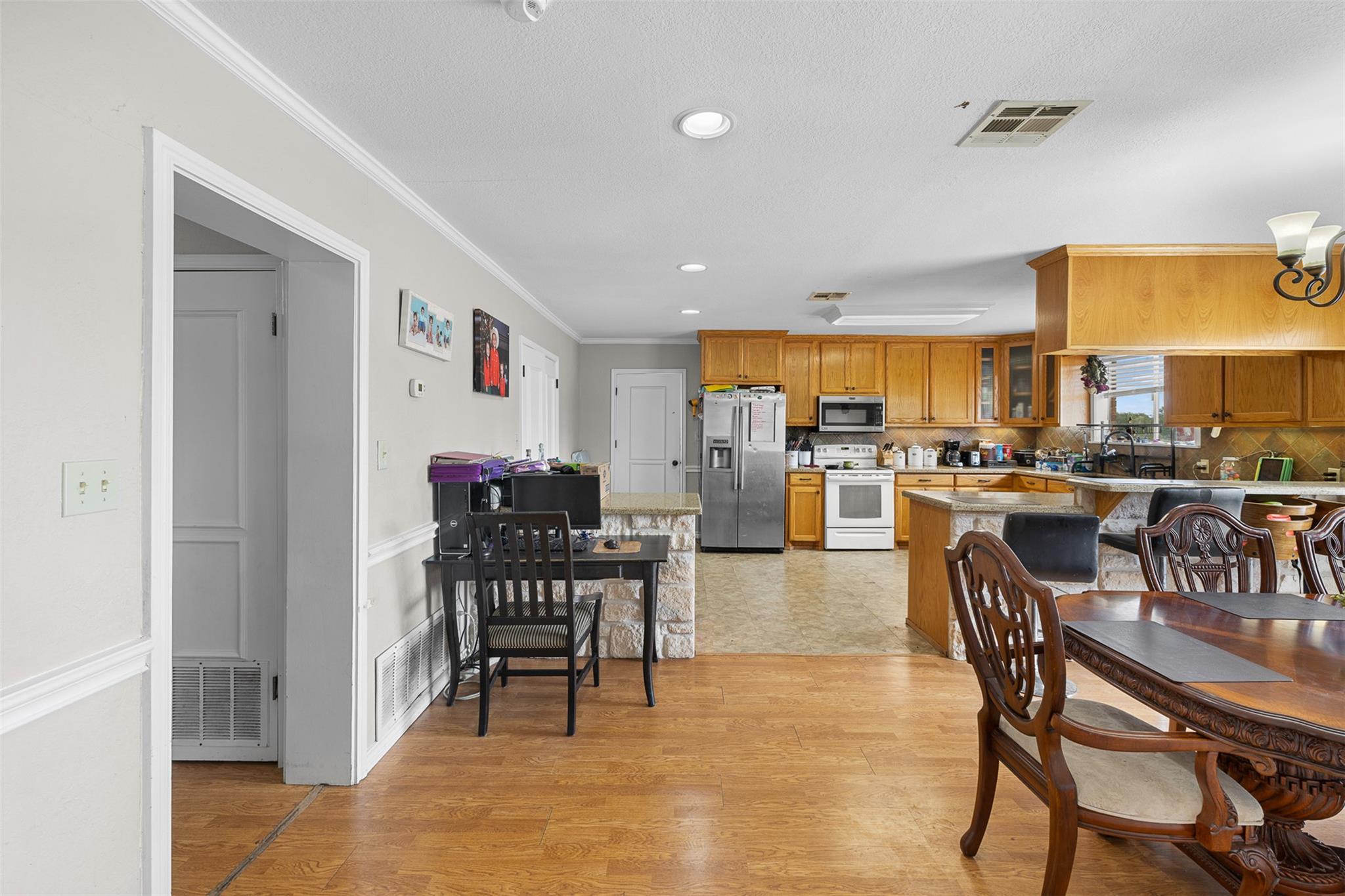 9765 State Park Rd, Lockhart, TX 78644