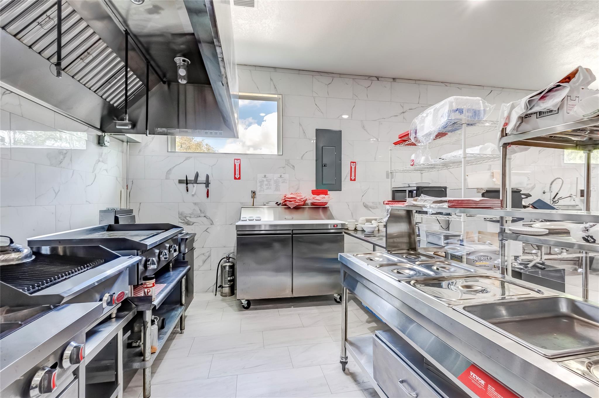 306 Oak St, Rockdale, TX 76567