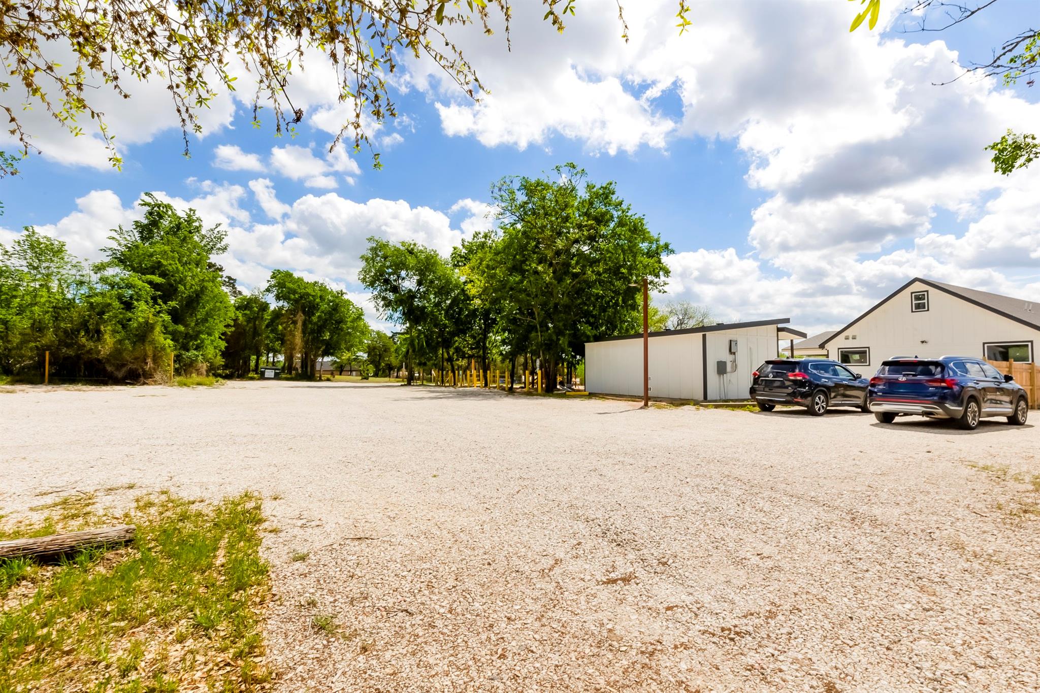 306 Oak St, Rockdale, TX 76567