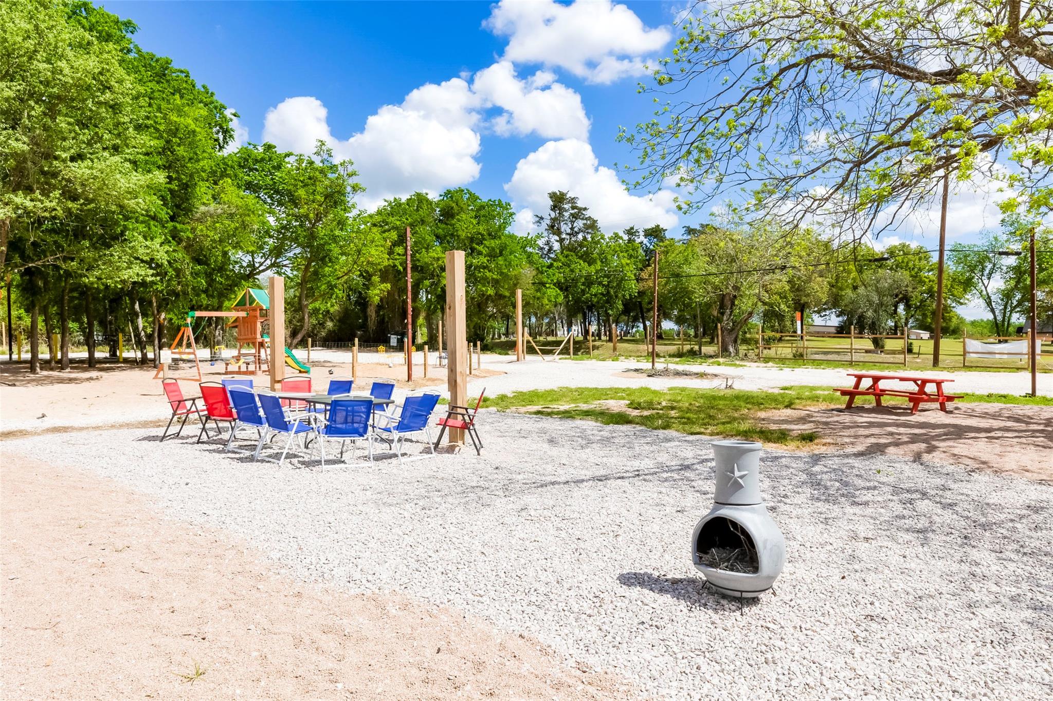 306 Oak St, Rockdale, TX 76567