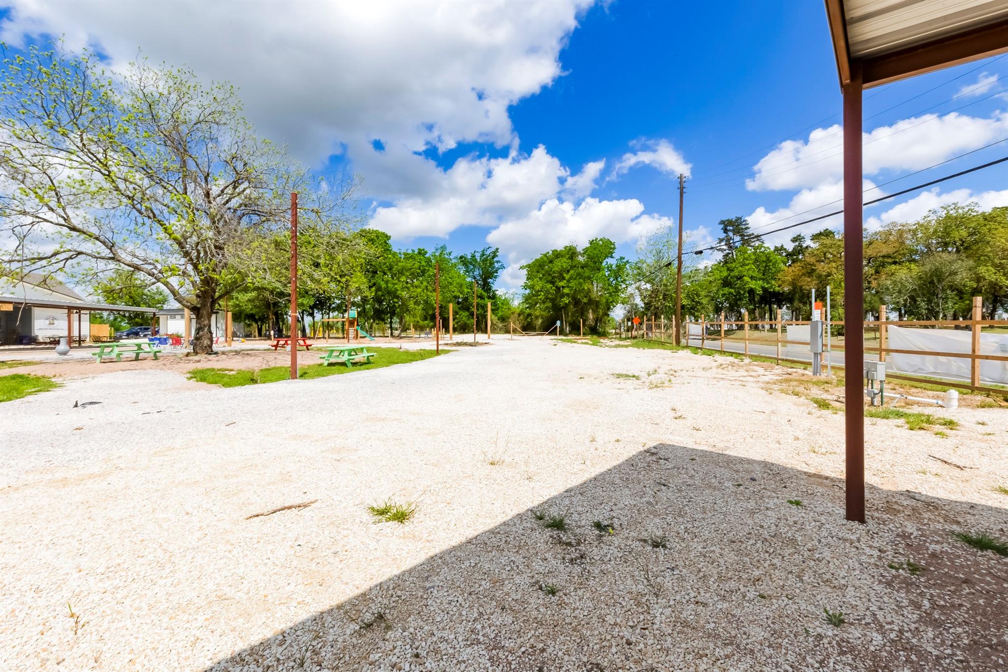 306 Oak St, Rockdale, TX 76567