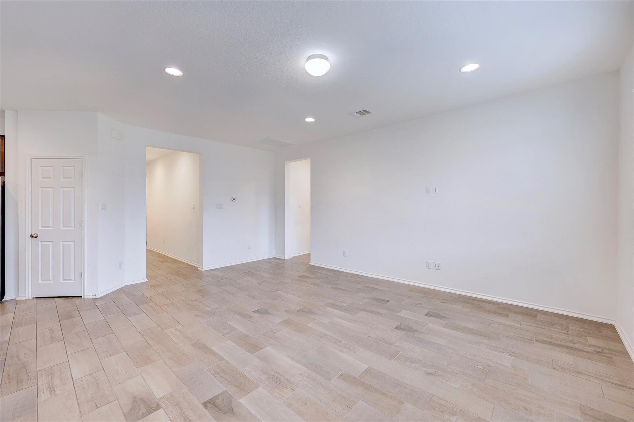 307 Simmental Loop, Hutto, TX 78634