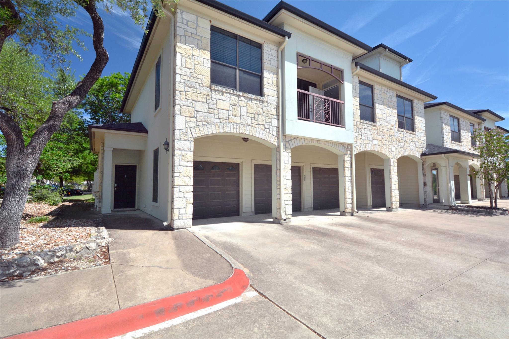 7701 RIALTO Blvd # 124, Austin, TX 78735