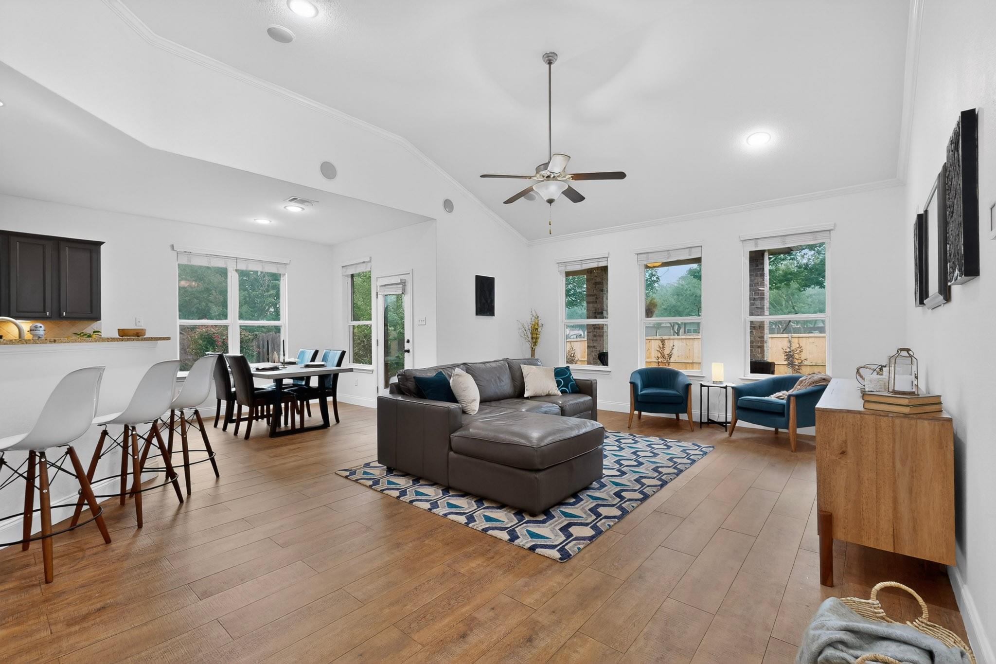 1510 Coldwater Holw, Buda, TX 78610