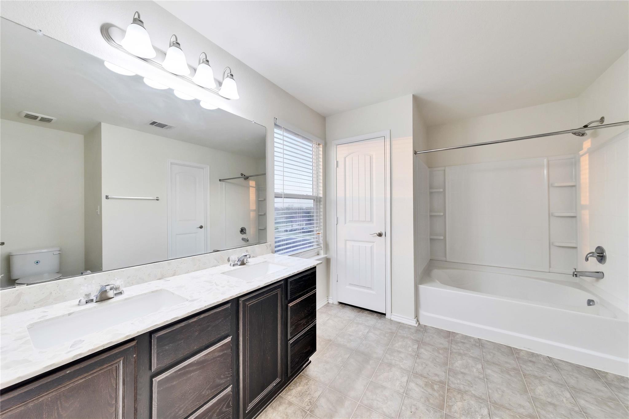 9004 Bird Brook Ln, Austin, TX 78747