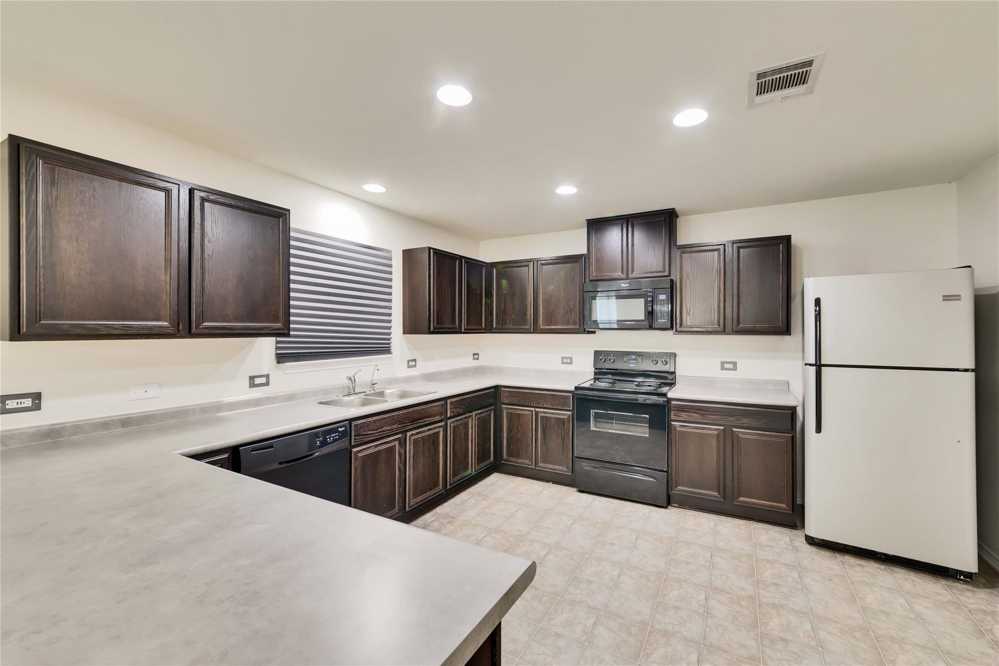 9004 Bird Brook Ln, Austin, TX 78747