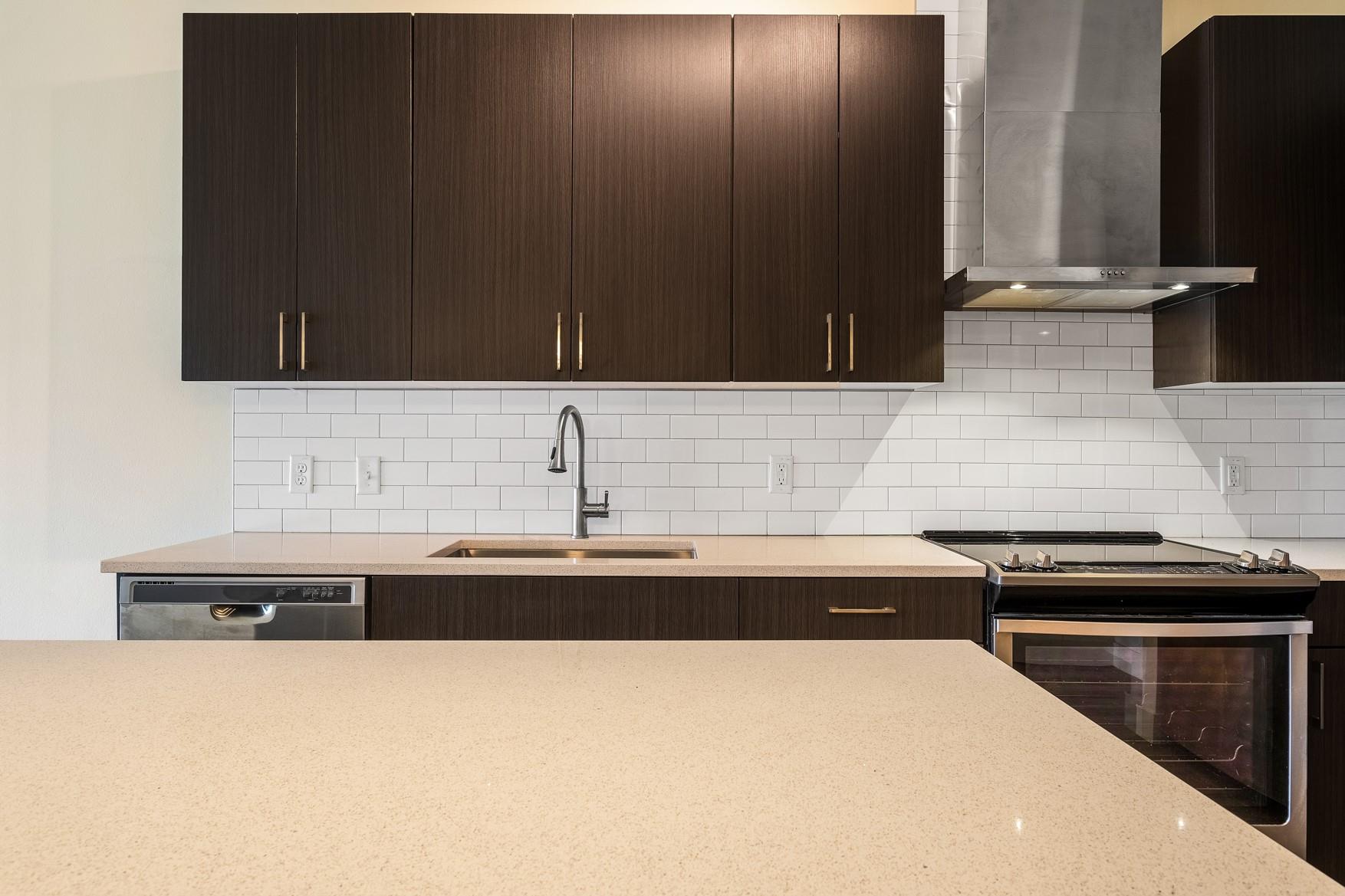 6444 Burnet Rd # 207, Austin, TX 78757