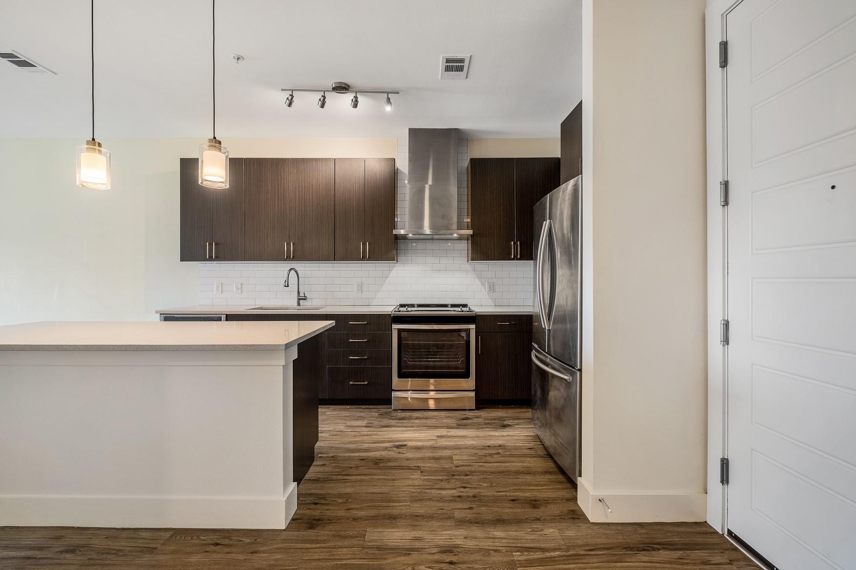 6444 Burnet Rd # 207, Austin, TX 78757