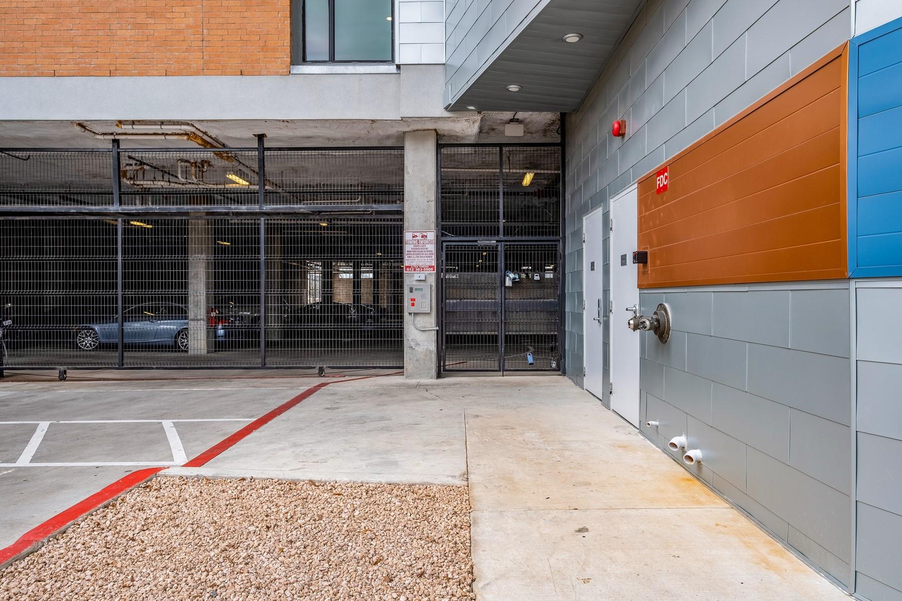 6444 Burnet Rd # 207, Austin, TX 78757