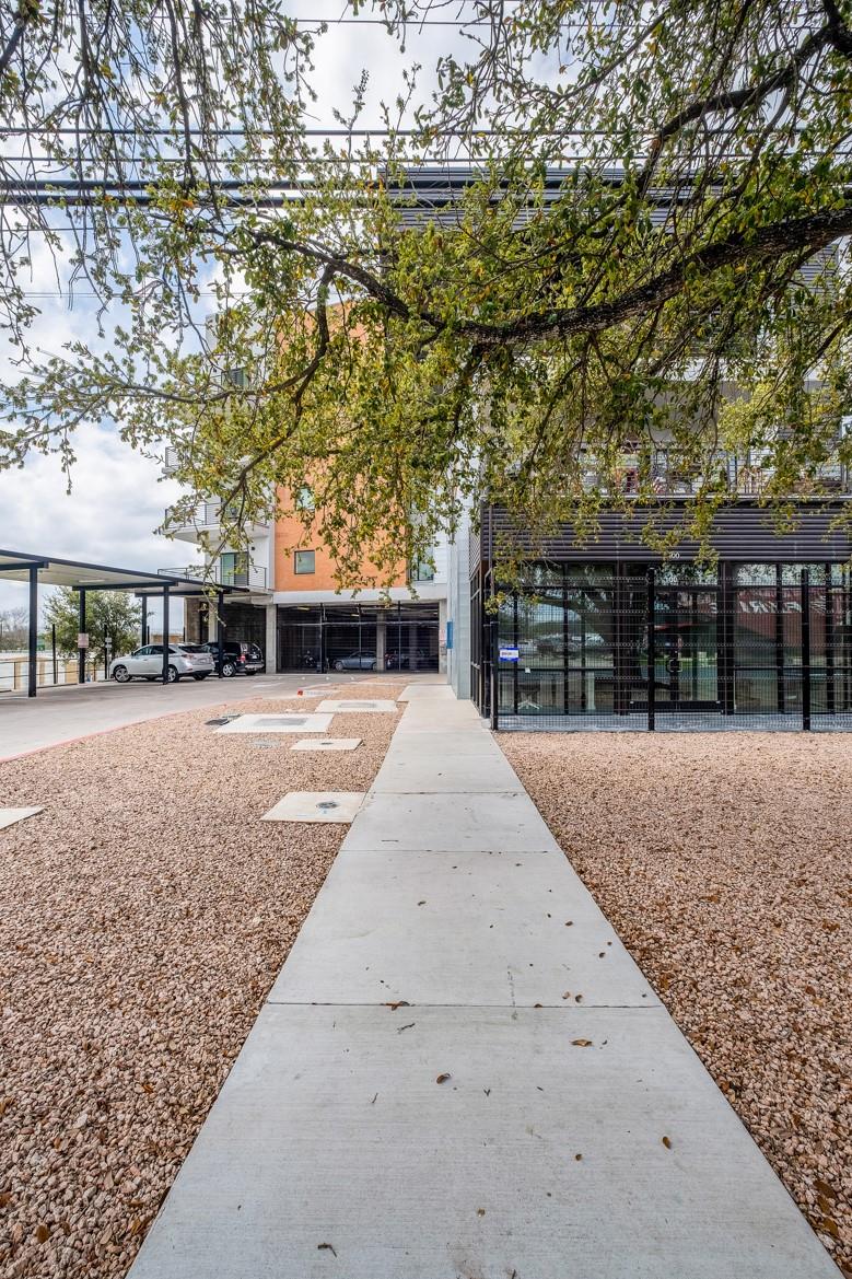 6444 Burnet Rd # 207, Austin, TX 78757