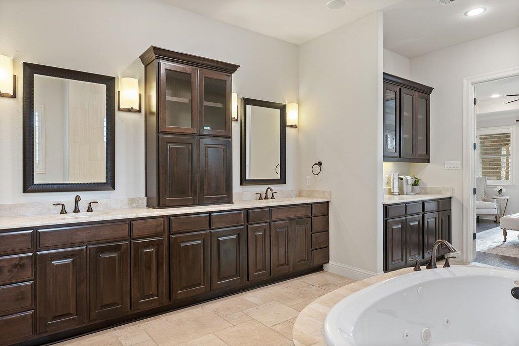 303 Bella Montagna Cir, Austin, TX 78734