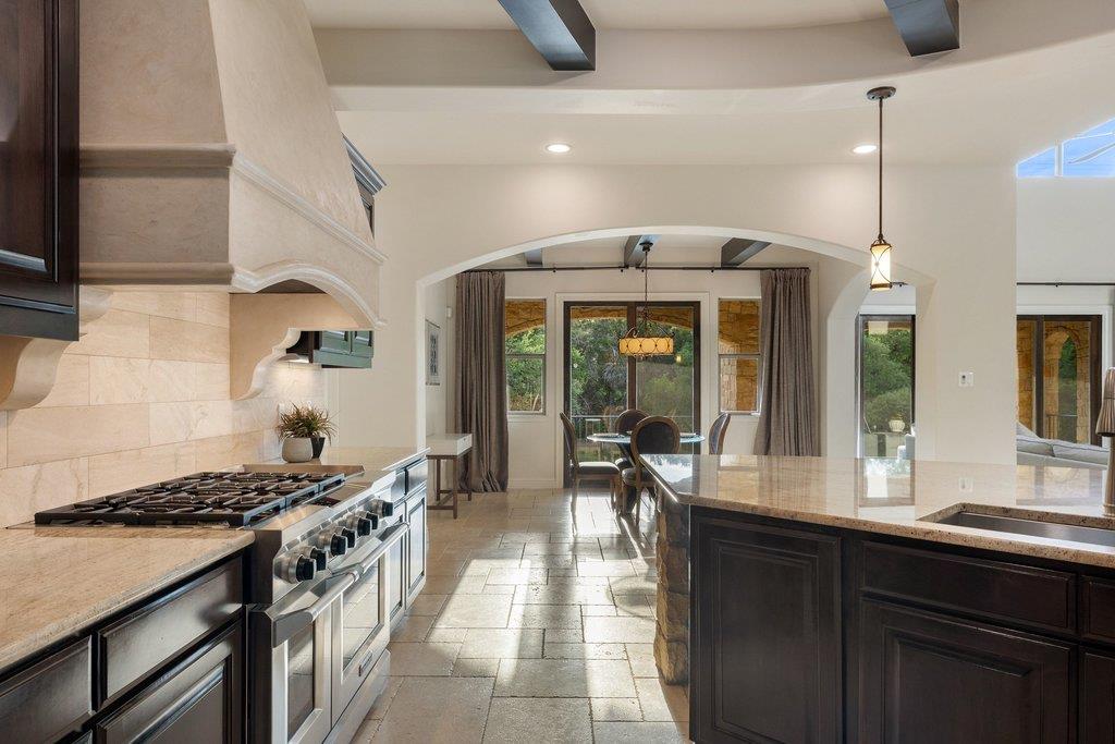 303 Bella Montagna Cir, Austin, TX 78734