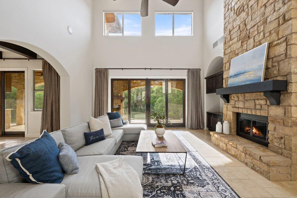 303 Bella Montagna Cir, Austin, TX 78734