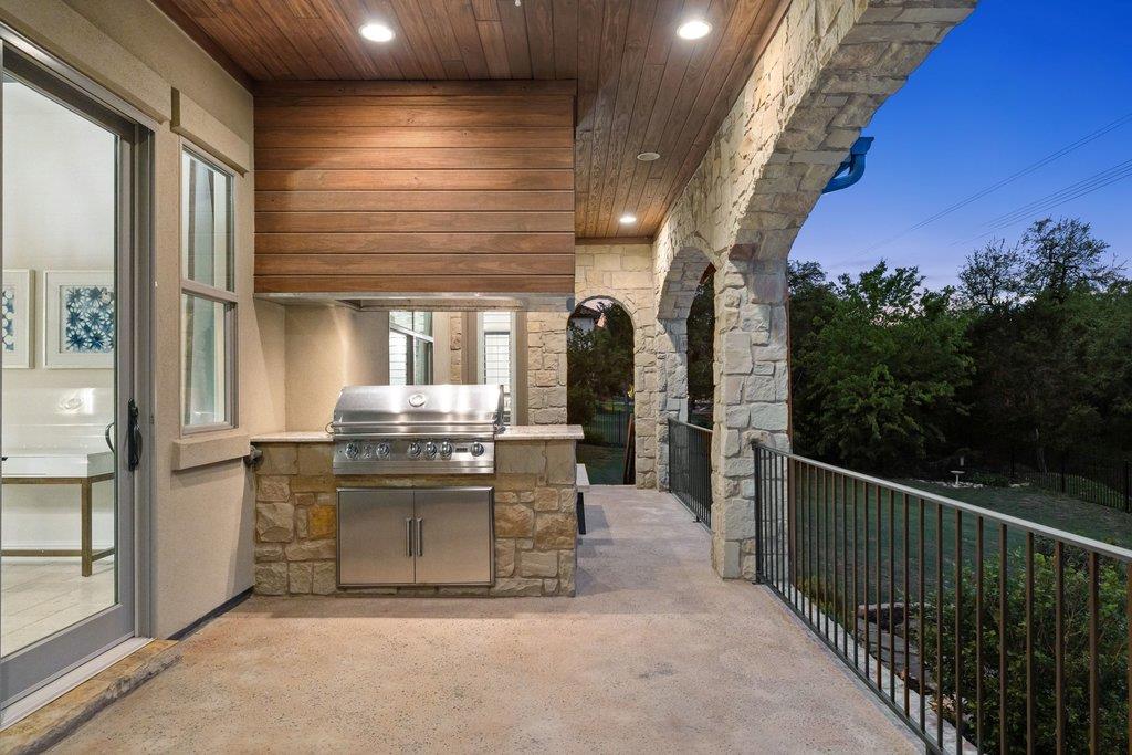 303 Bella Montagna Cir, Austin, TX 78734