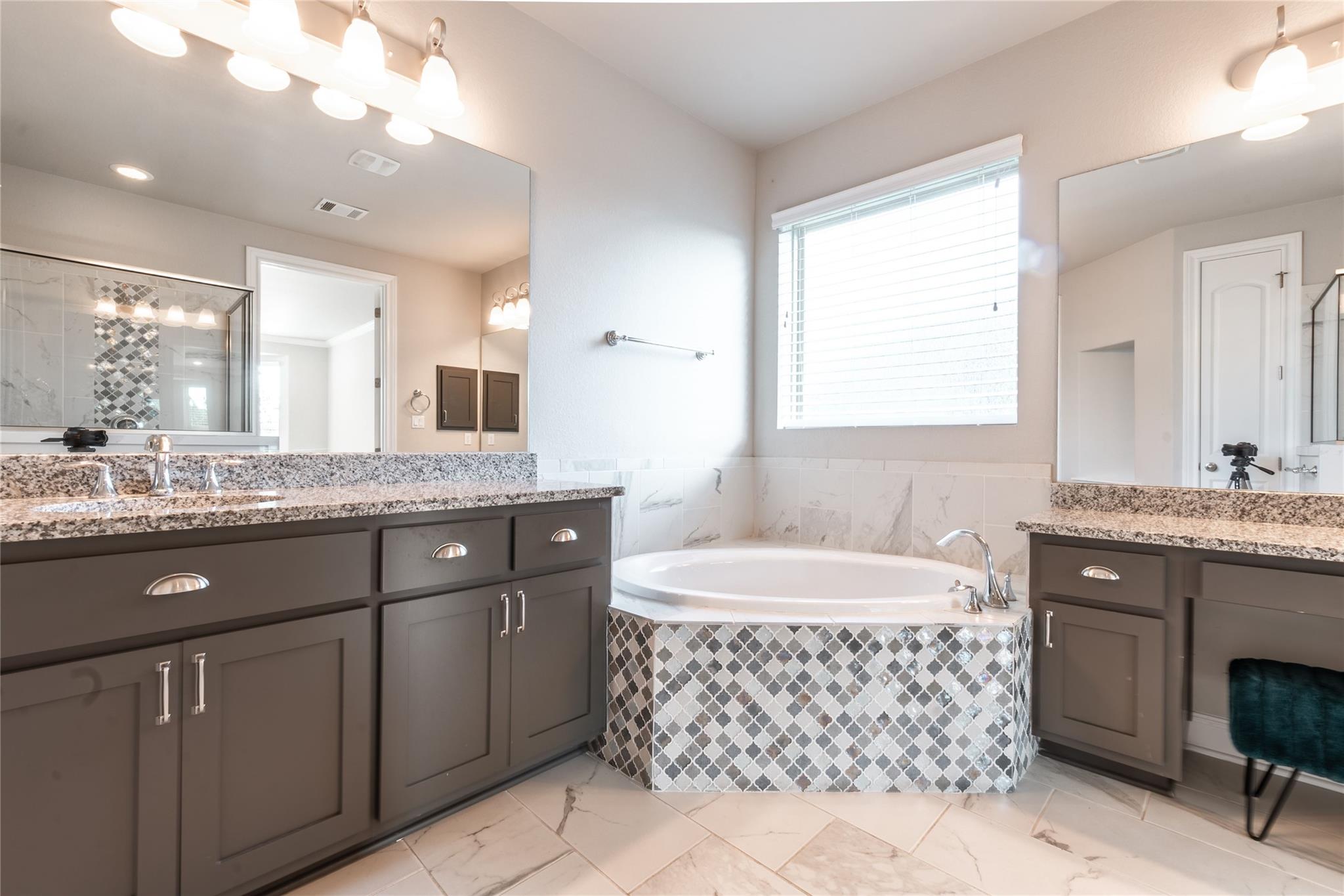 16800 Broomweed Cv, Austin, TX 78738