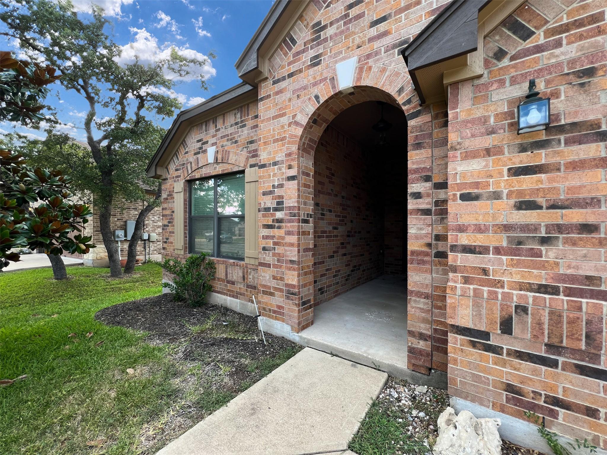 2107 Outpost Dr, Cedar Park, TX 78613