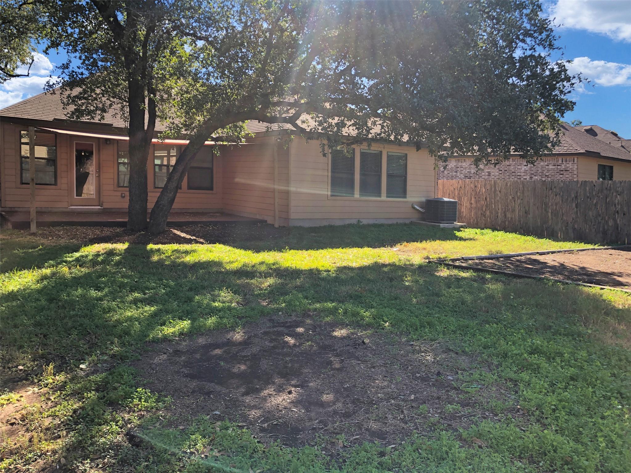2107 Outpost Dr, Cedar Park, TX 78613